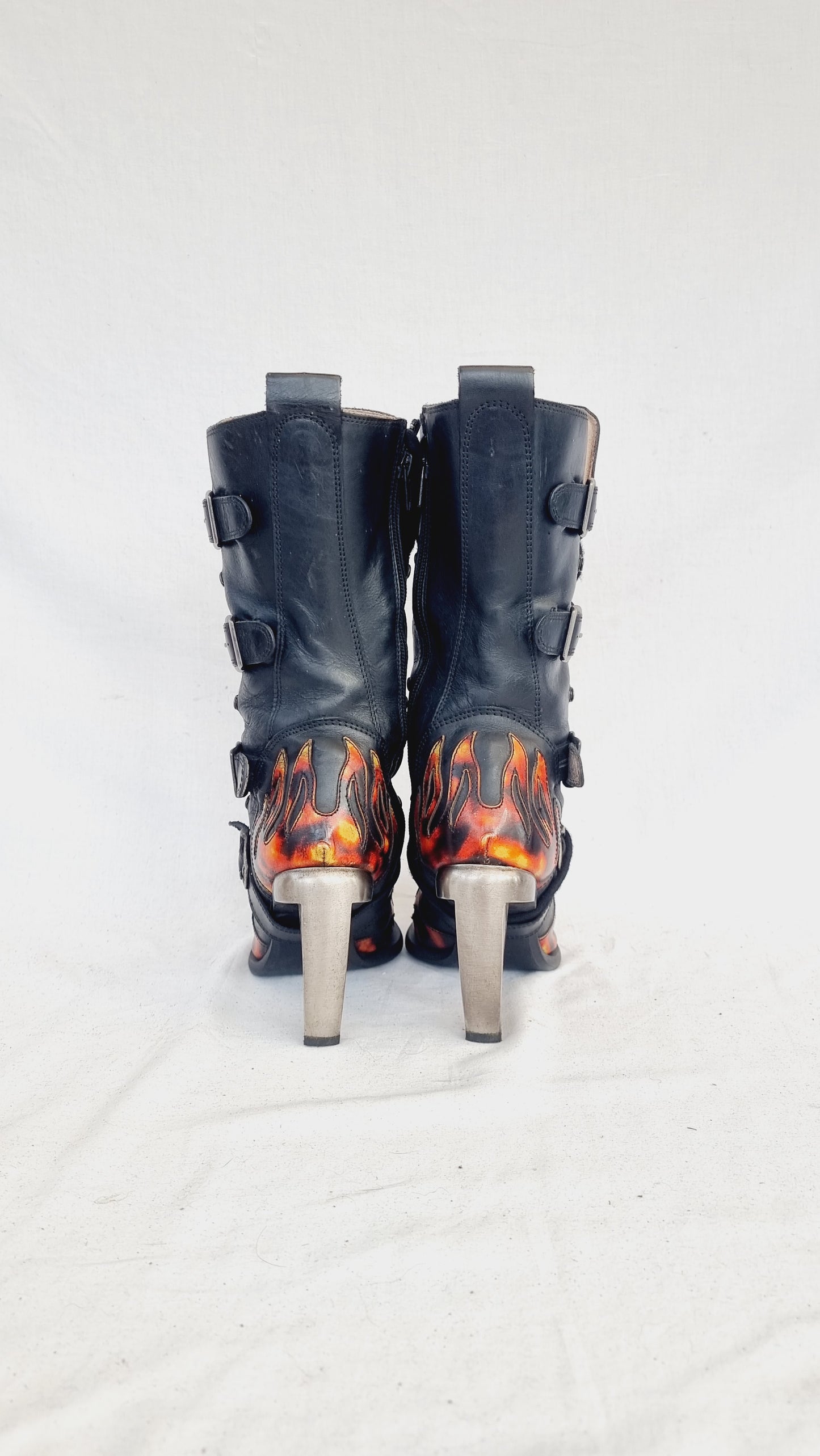 EU 36 / UK 3 New Rock Boots