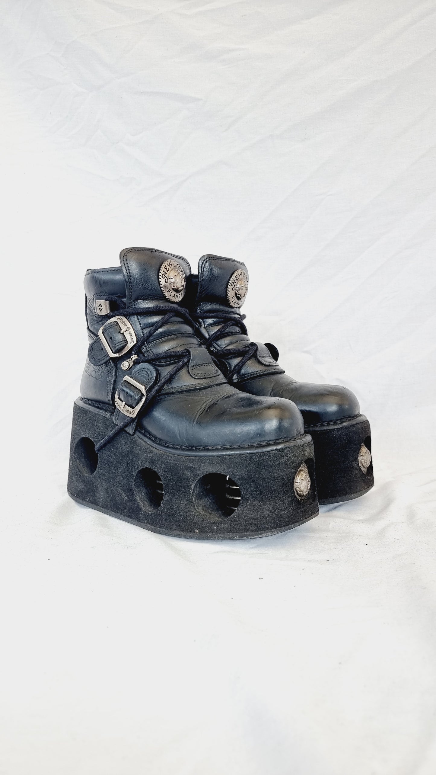 EU 37 / UK 4 New Rock Boots