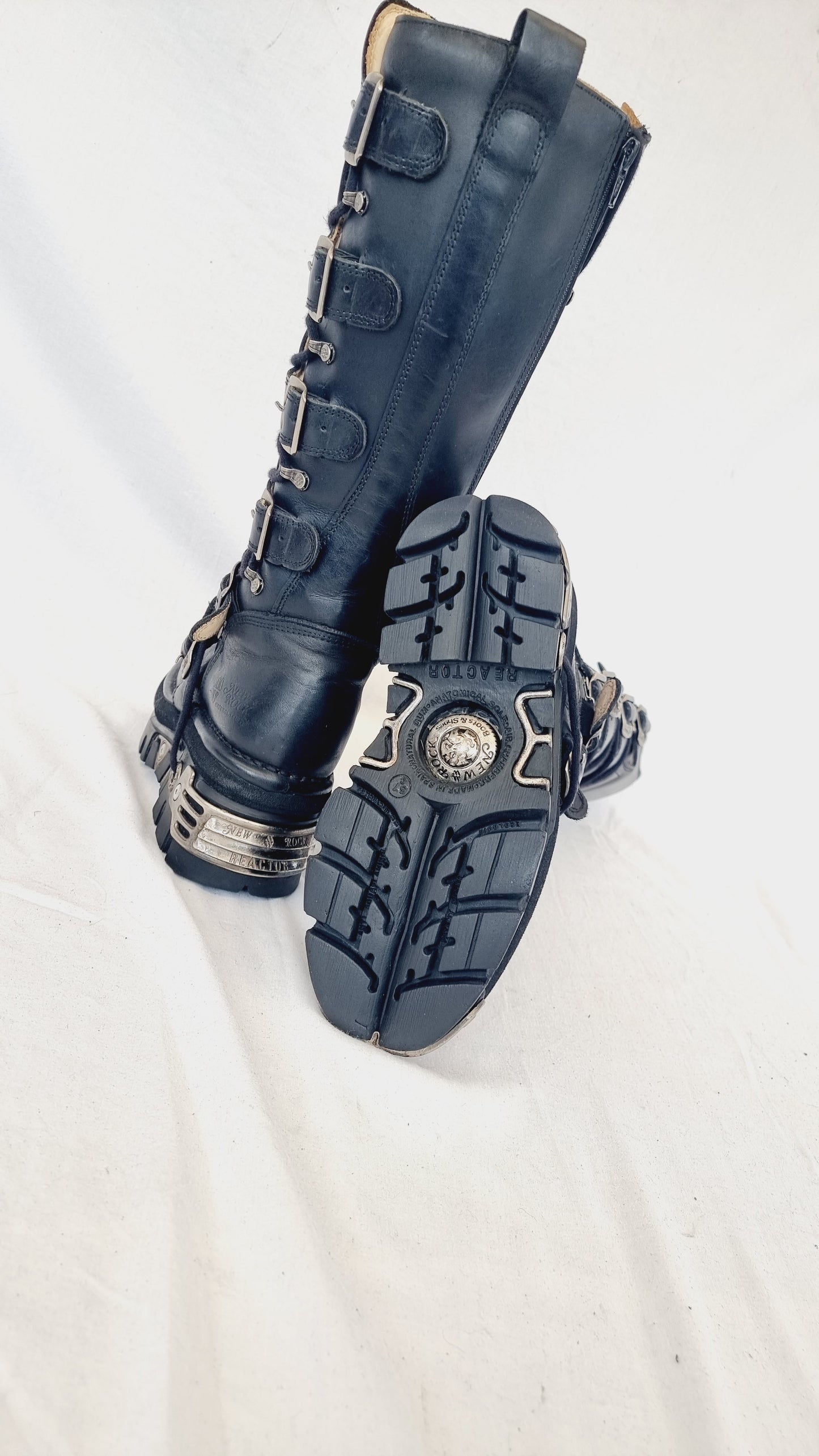 EU 37 / UK 4 New Rock Boots