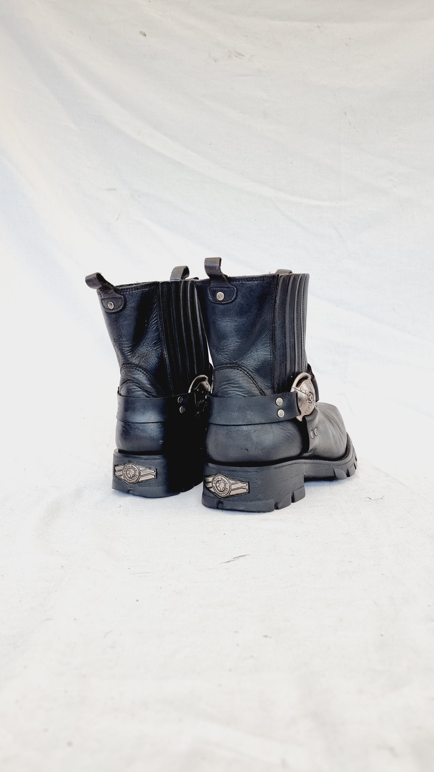 EU 45 / UK 10.5 New Rock Boots