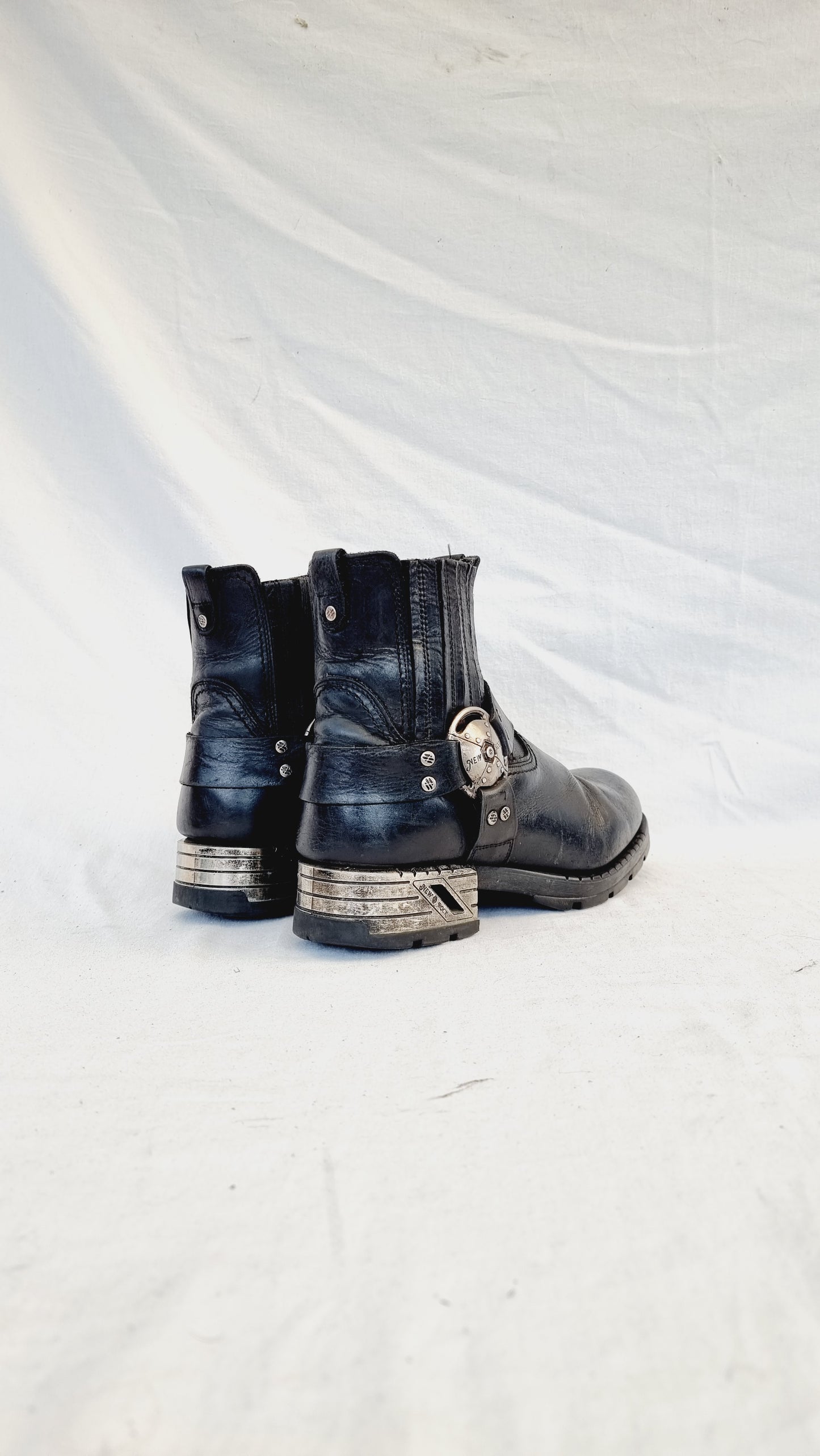 EU 44 / UK 10 New Rock Boots