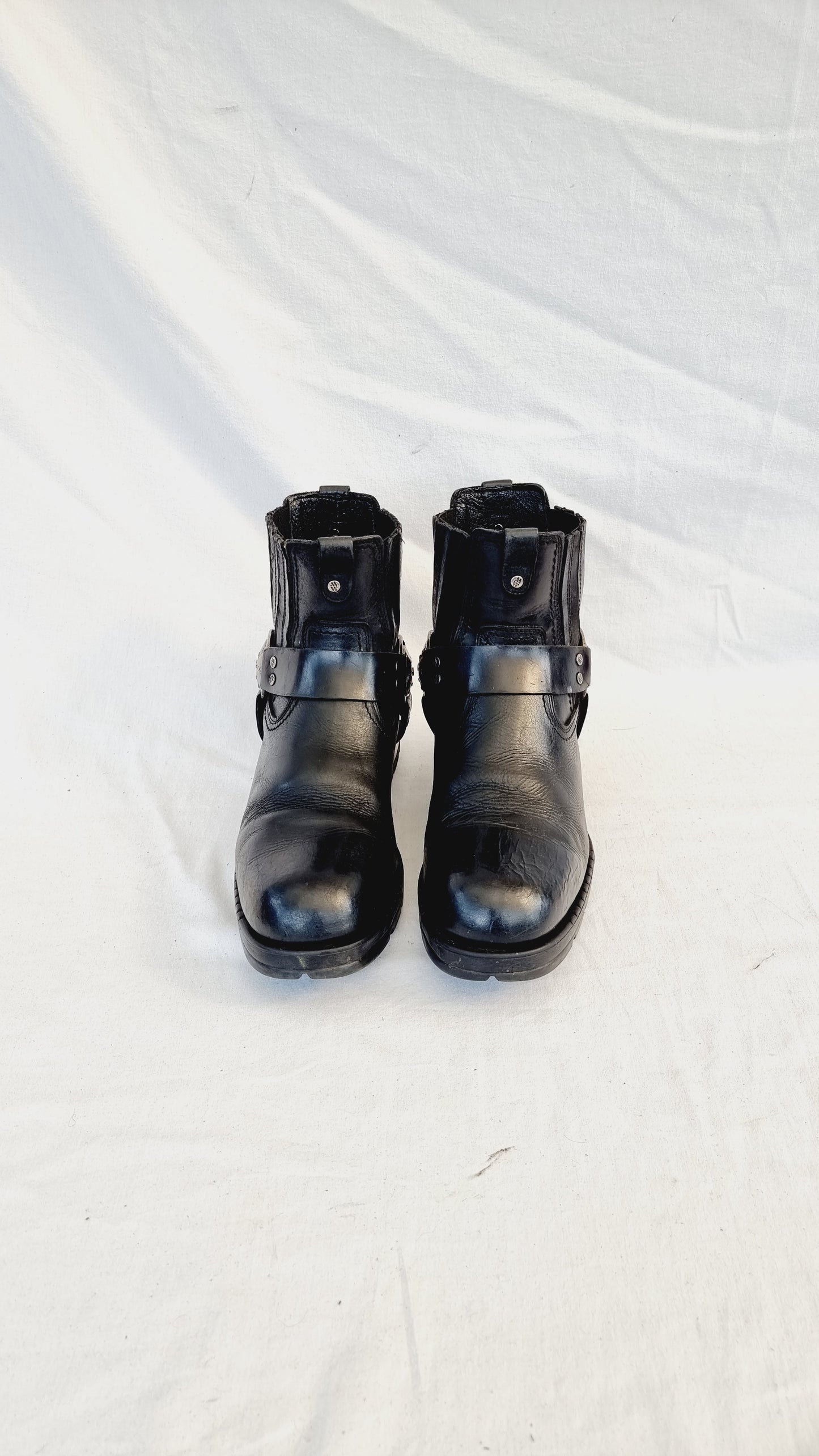 EU 44 / UK 10 New Rock Boots