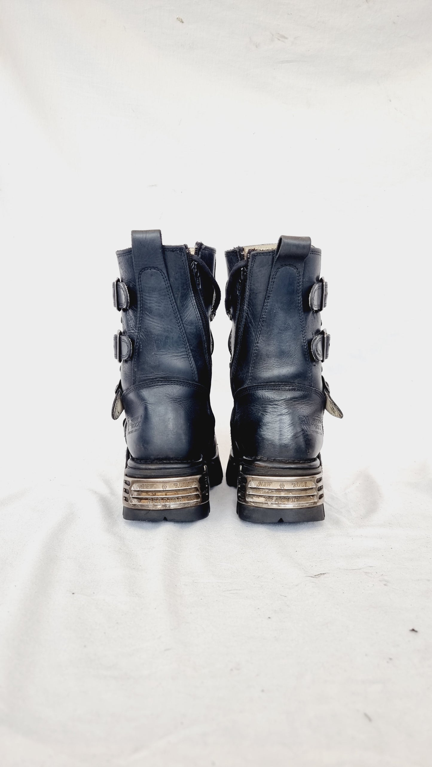 EU 39 / UK 6 New Rock Boots