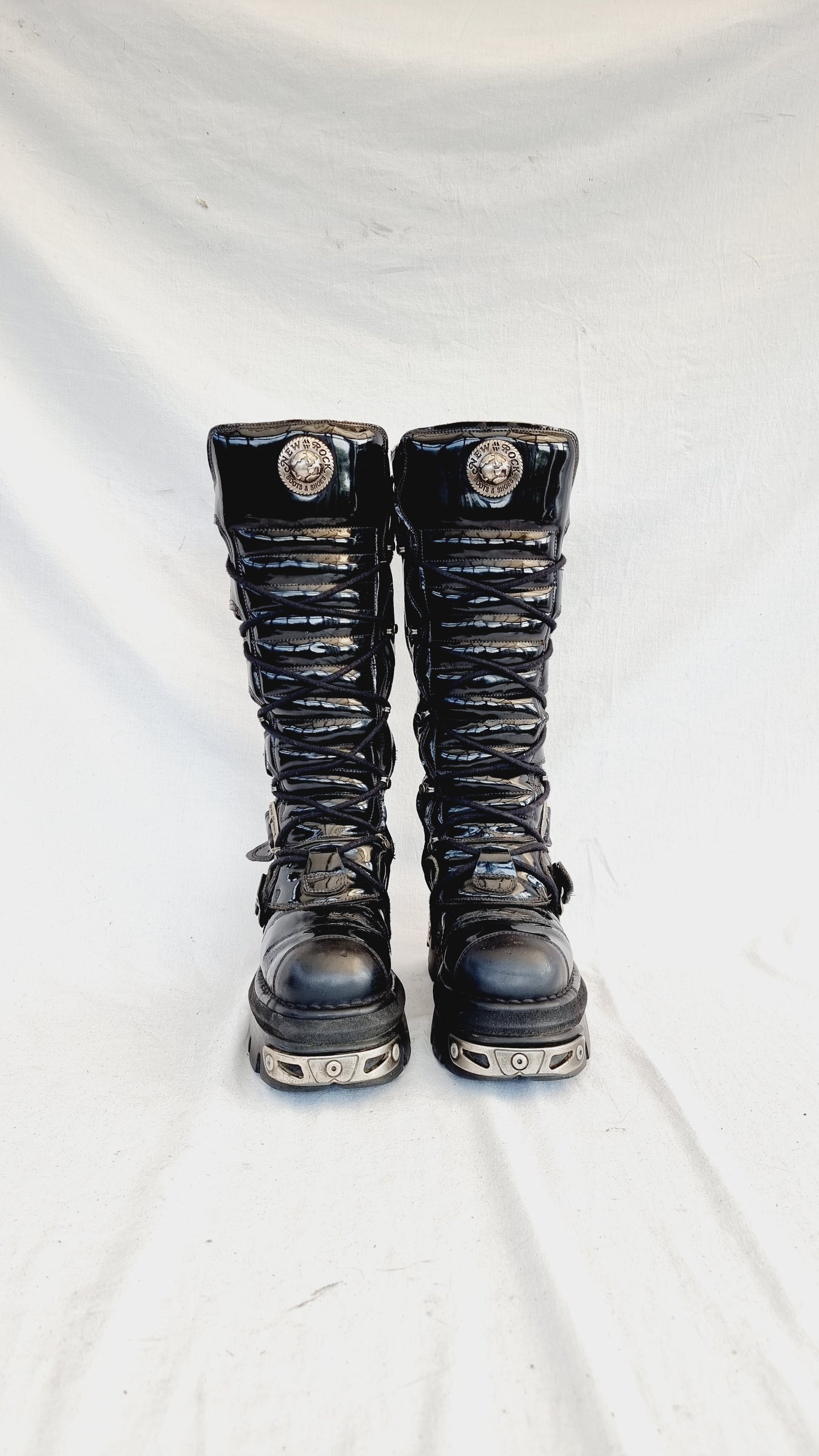 EU 38 / UK 5 New Rock Boots