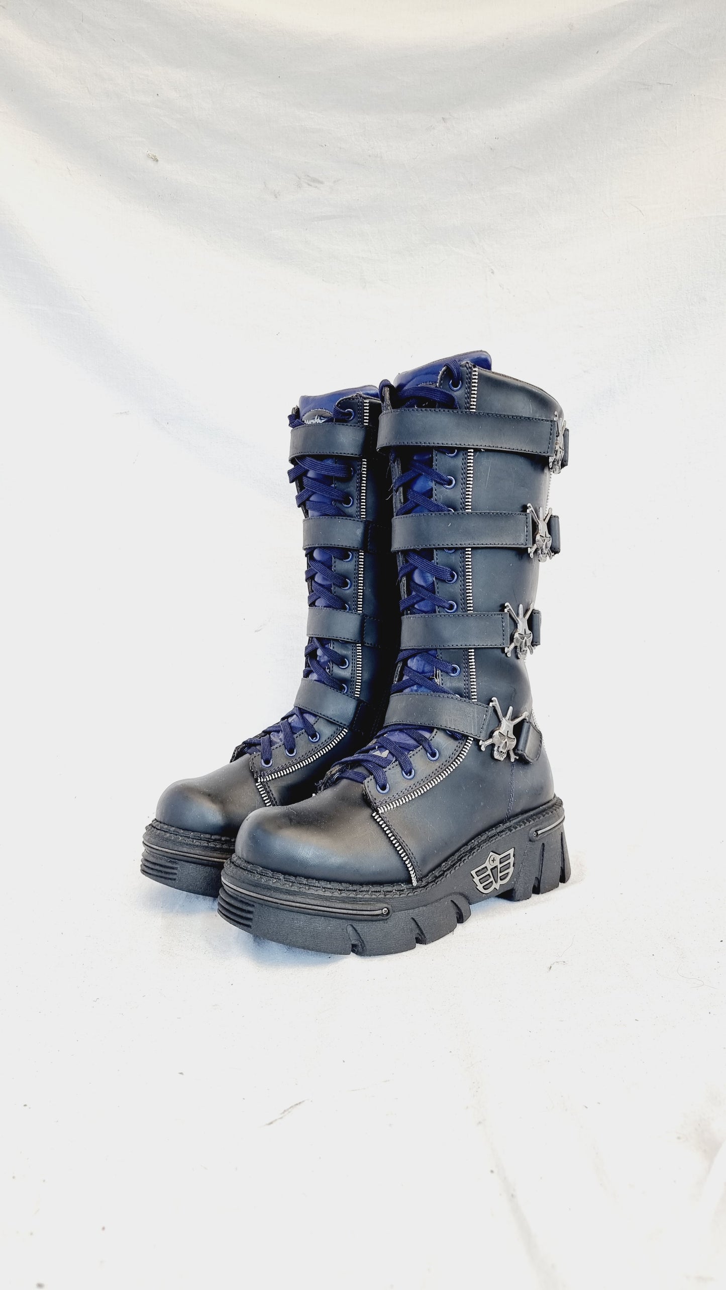 EU 41 / UK 7.5 Madfish Boots