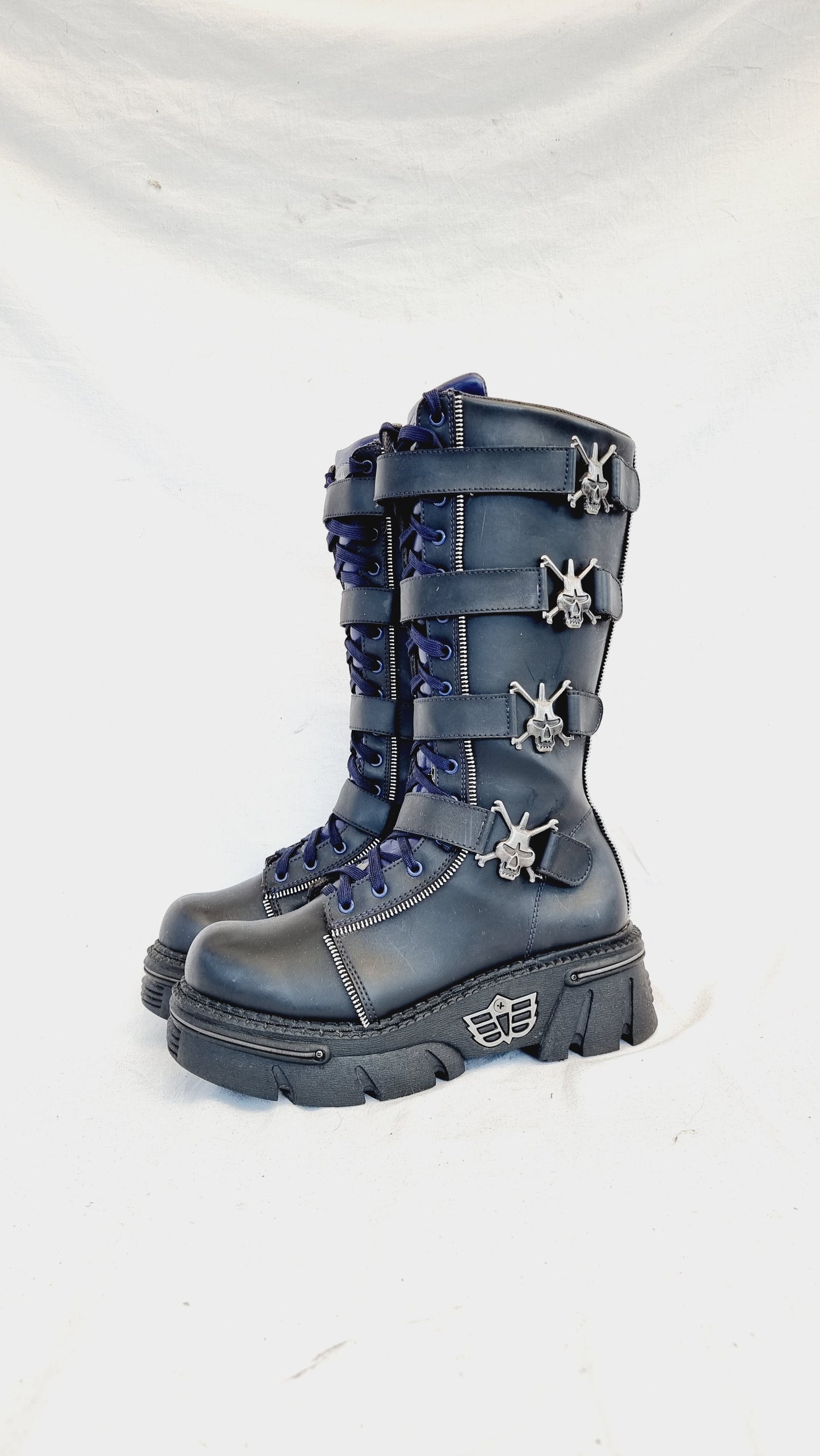 EU 41 / UK 7.5 Madfish Boots