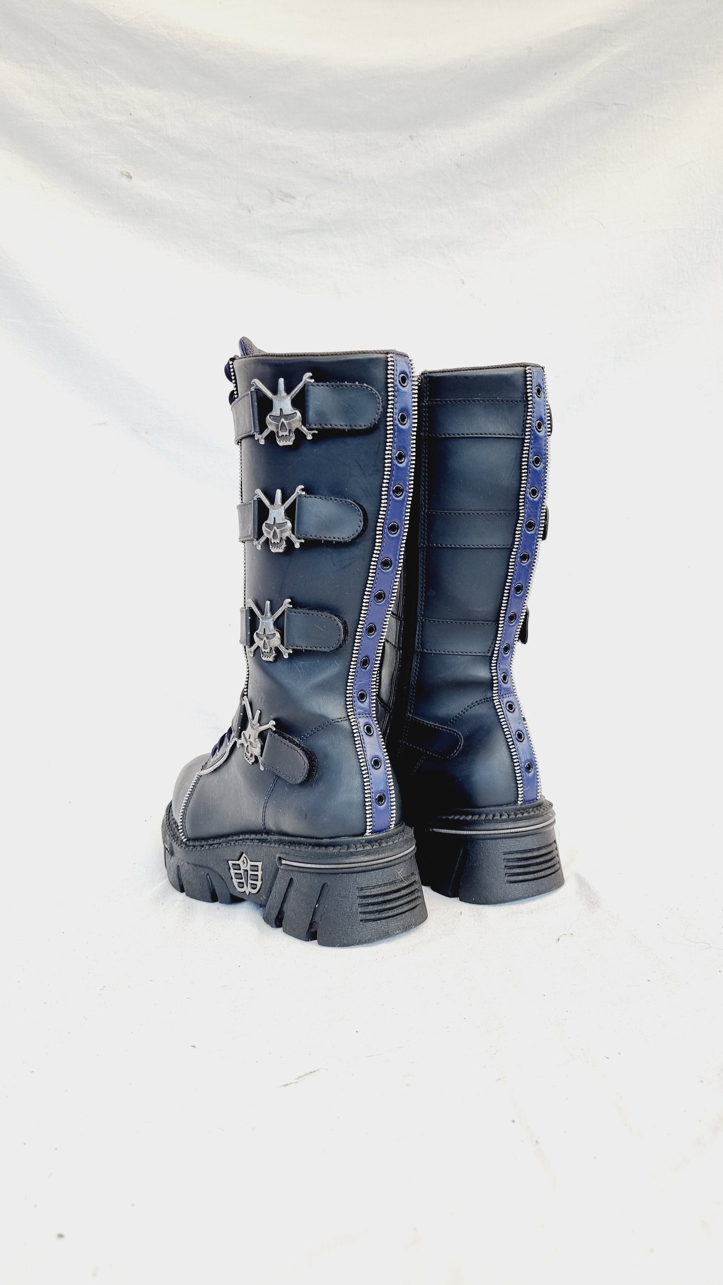 EU 41 / UK 7.5 Madfish Boots