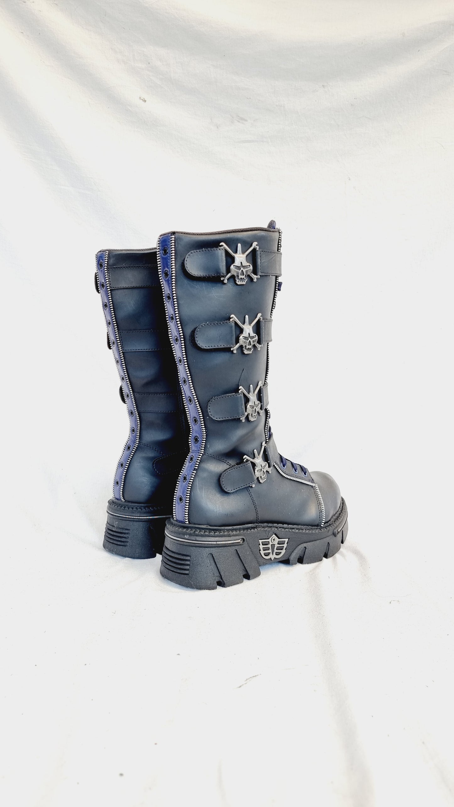 EU 41 / UK 7.5 Madfish Boots