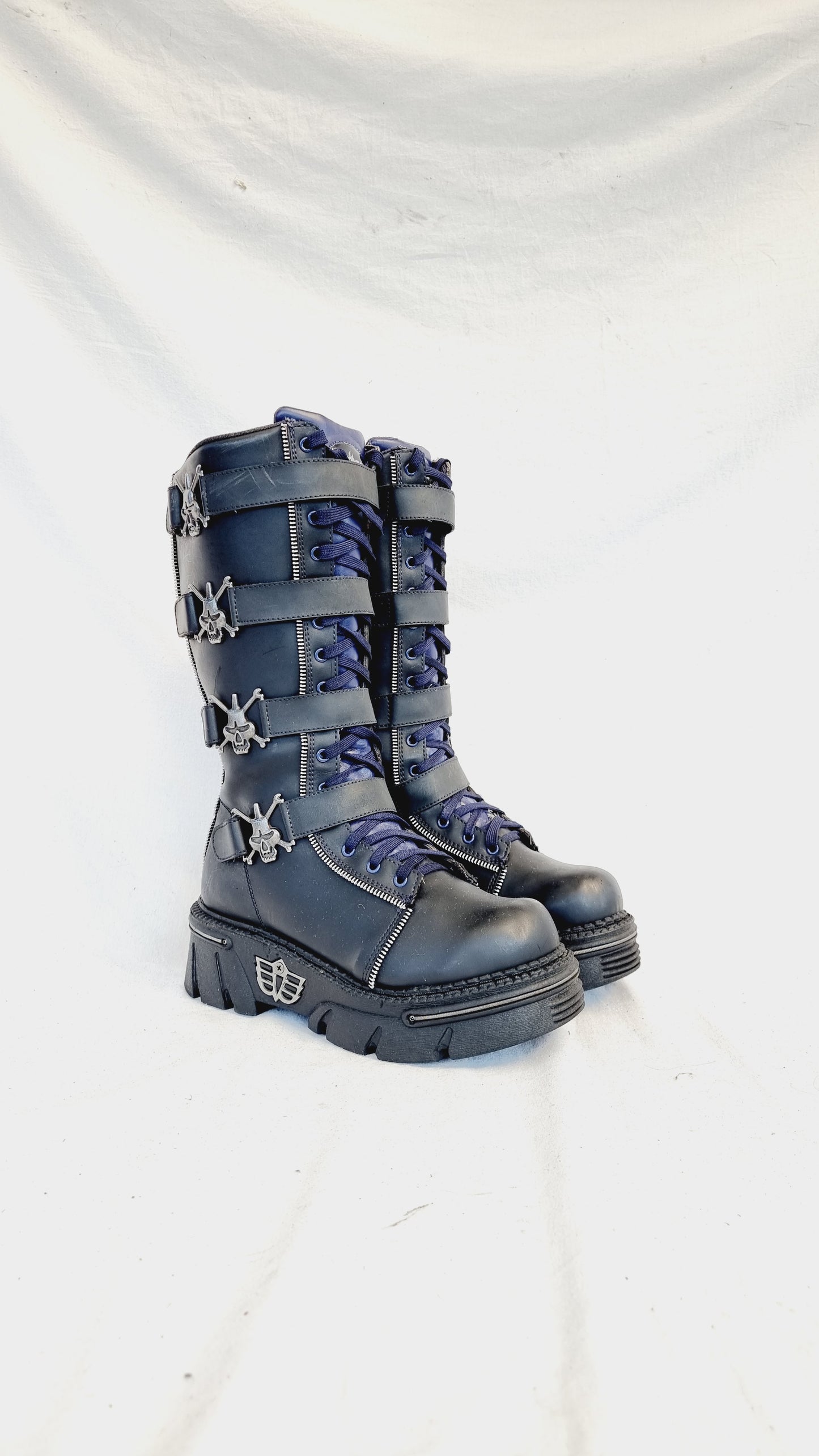 EU 41 / UK 7.5 Madfish Boots