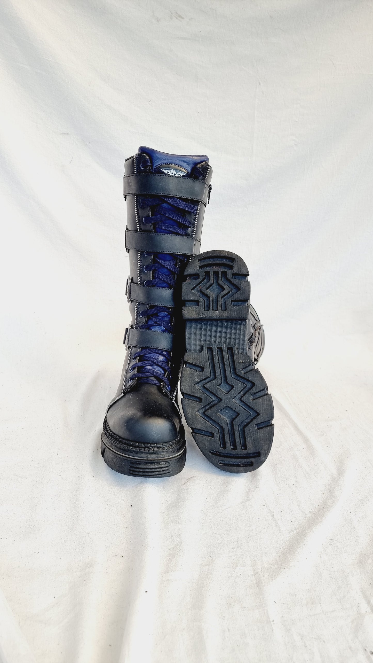 EU 41 / UK 7.5 Madfish Boots