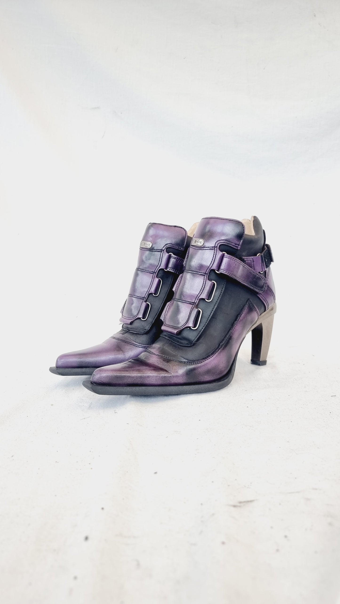 EU 36 / UK 3 New Rock Boots