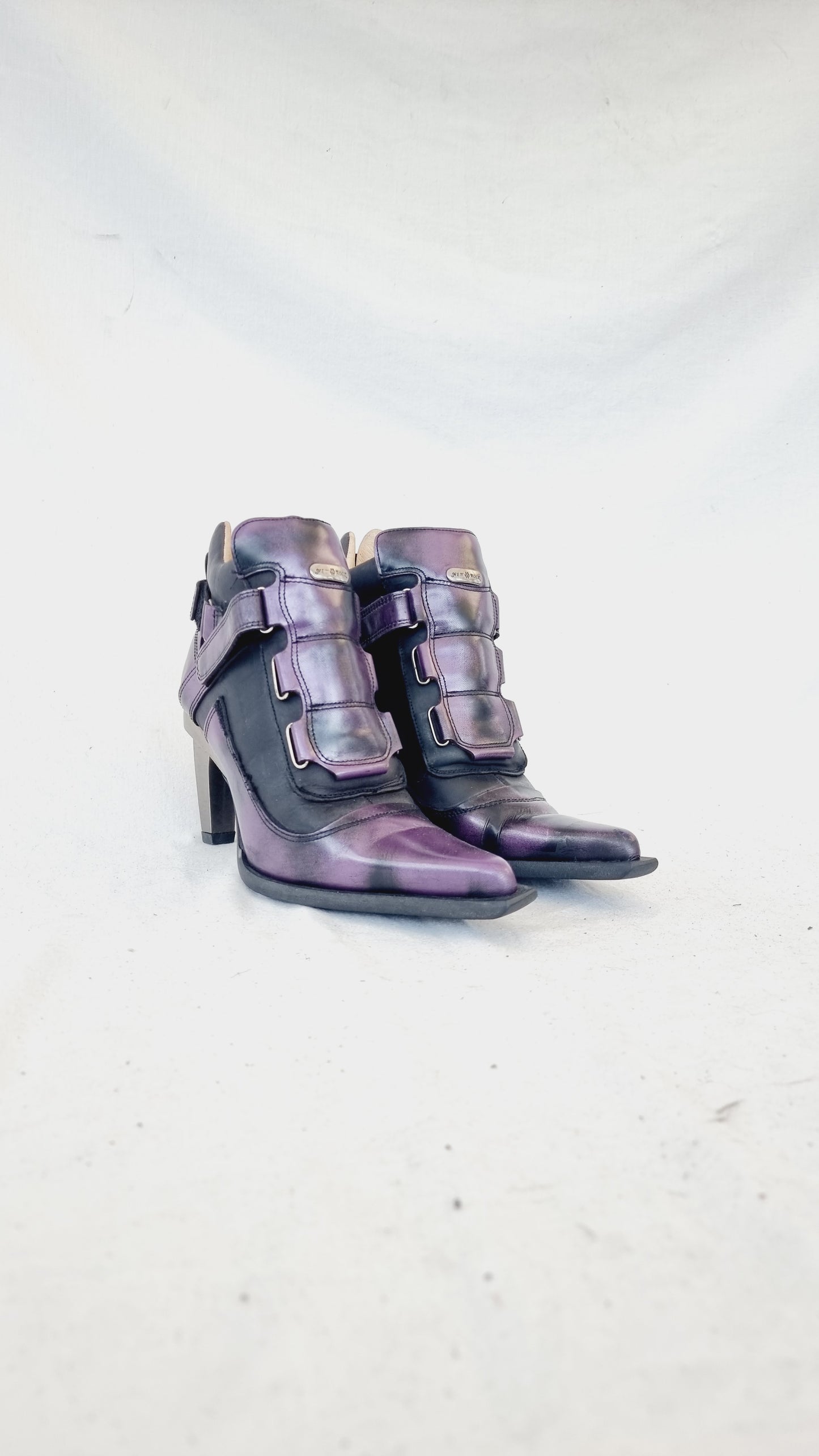 EU 36 / UK 3 New Rock Boots