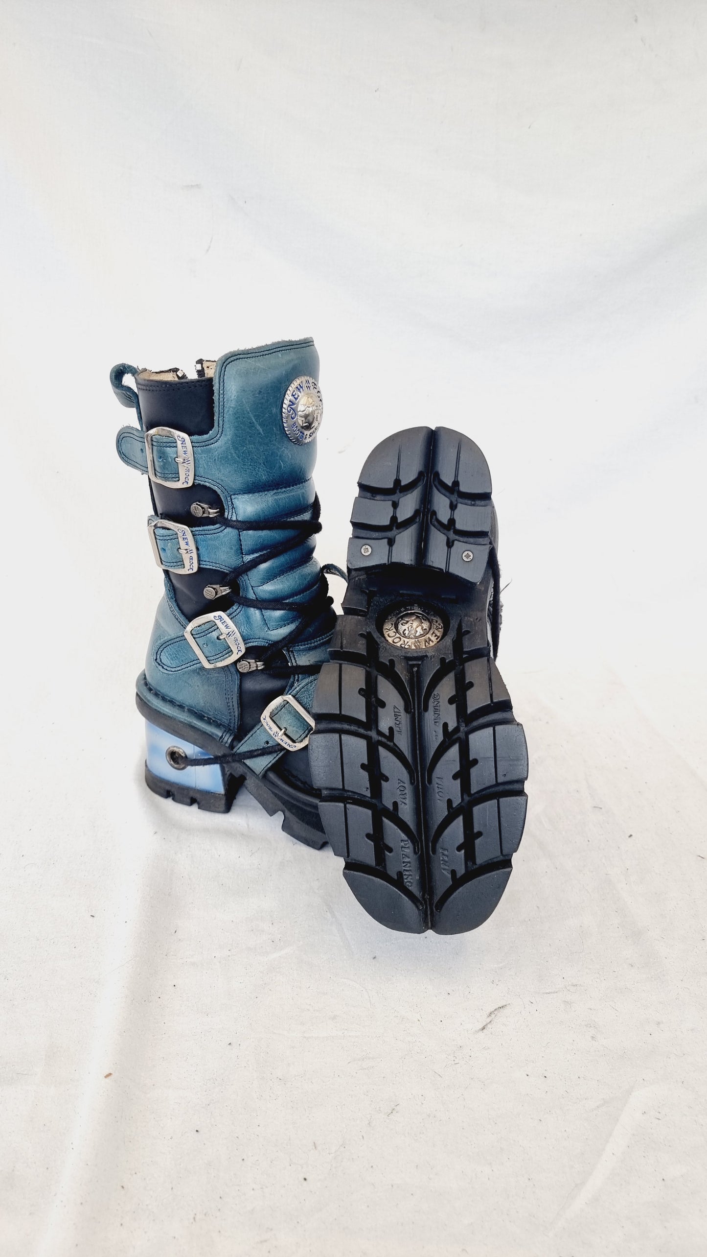 EU 39 / UK 6 New Rock Boots