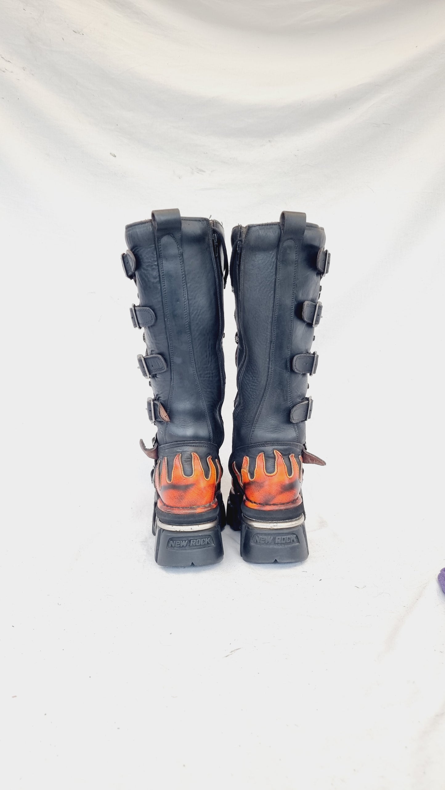 EU 40 / UK 7 New Rock Boots