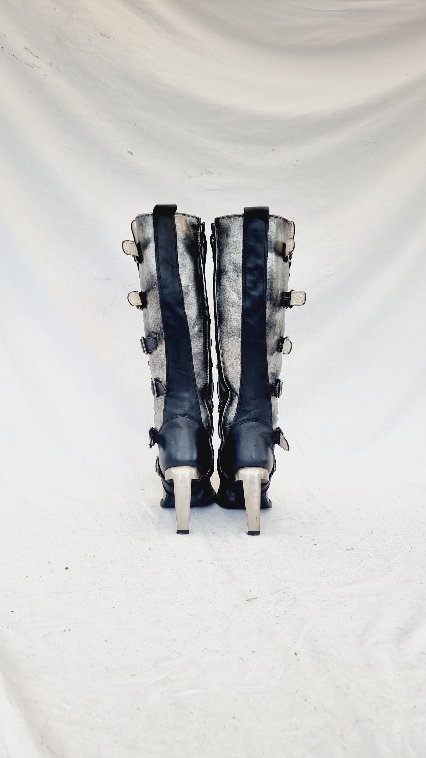 EU 39 / UK 6 New Rock Boots