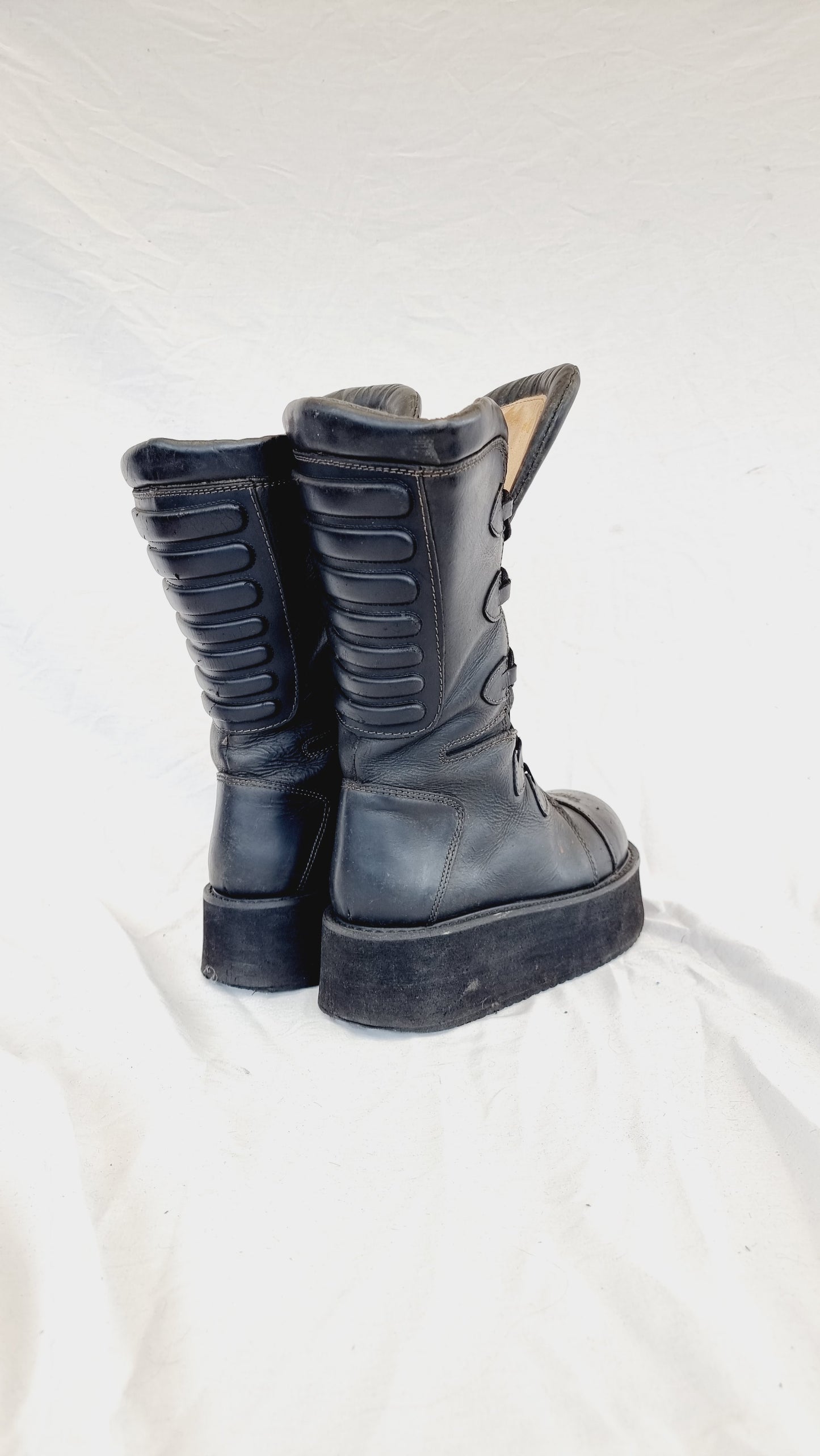 EU 39 / UK 6 Swear Alternative Platforms