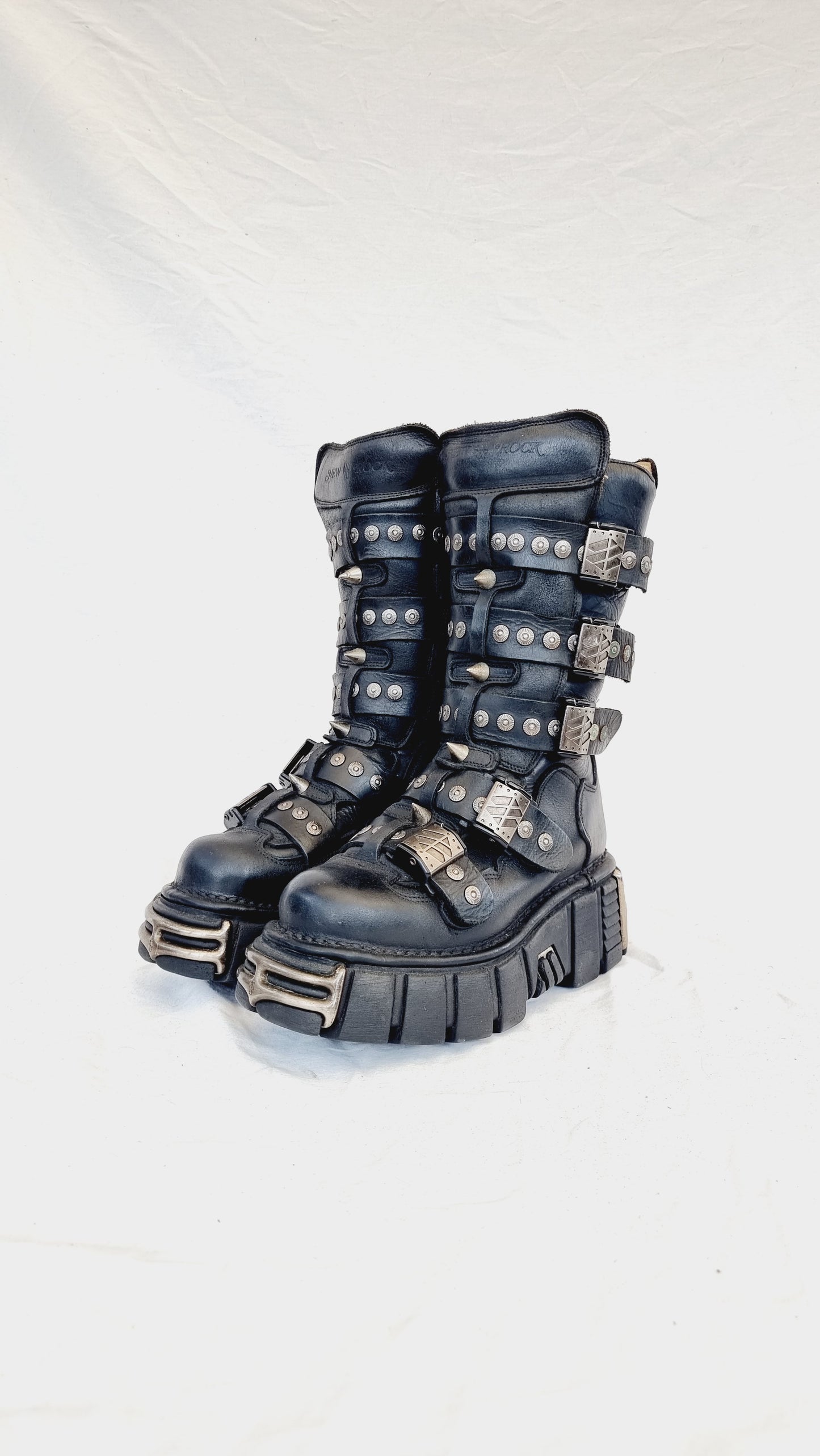 EU 37 / UK 4 New Rock Boots