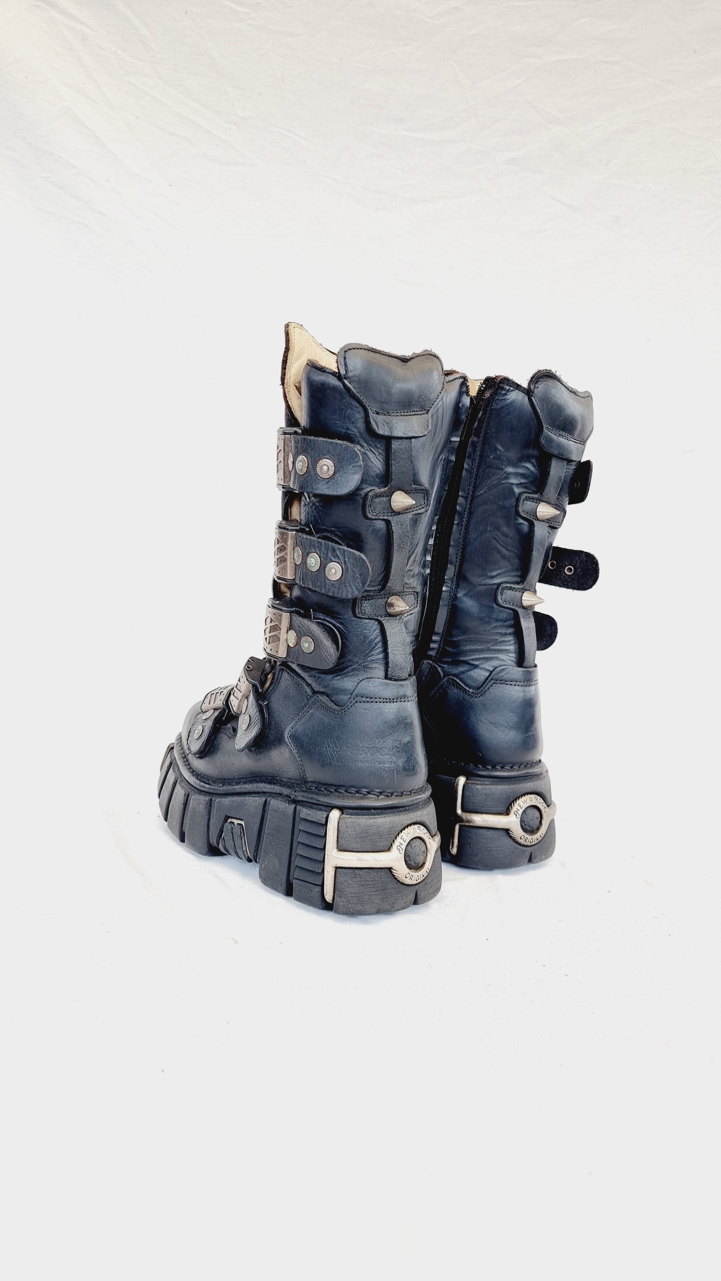 EU 37 / UK 4 New Rock Boots