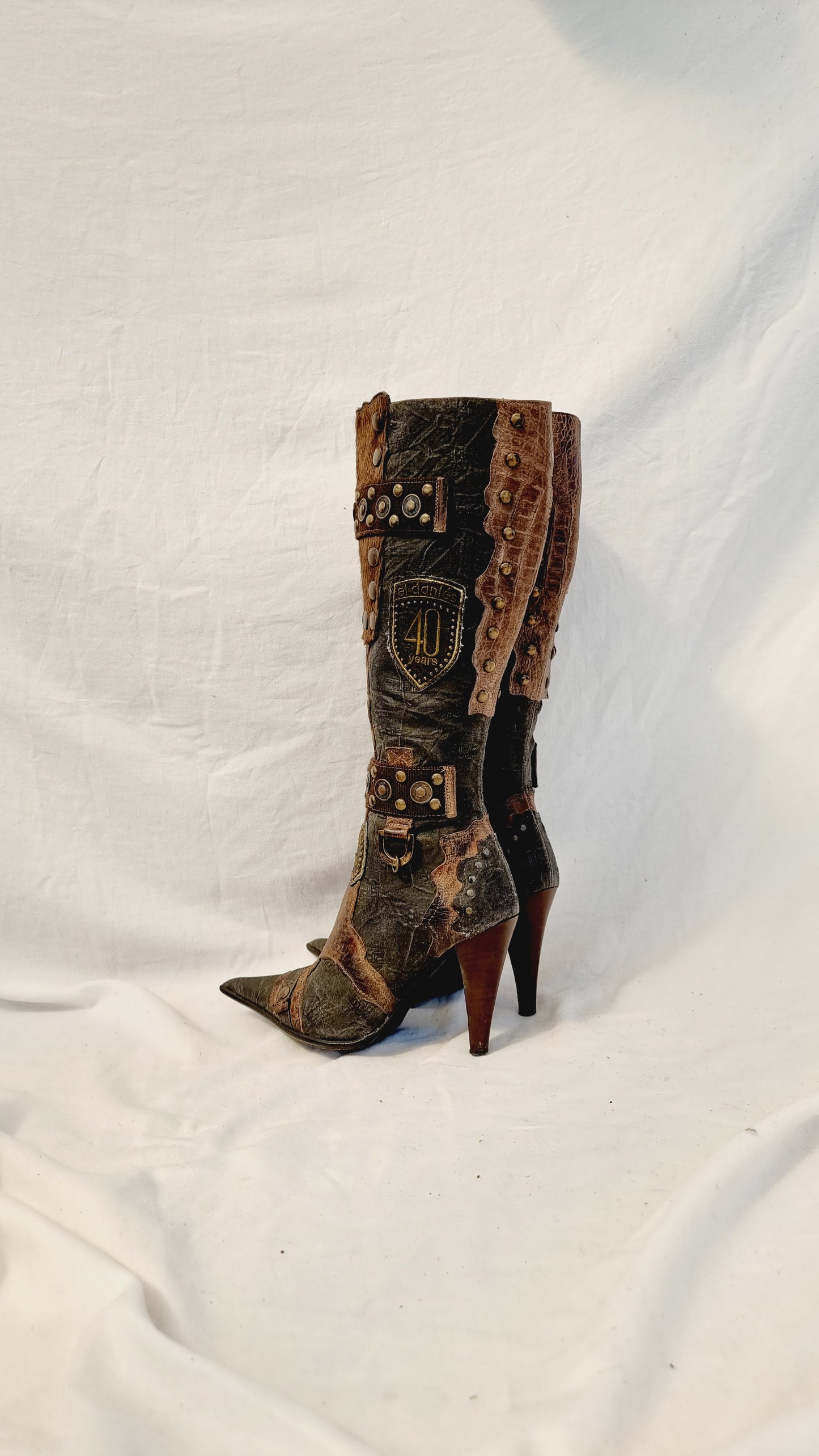 EU 37 / UK 4 El Dantes Boots