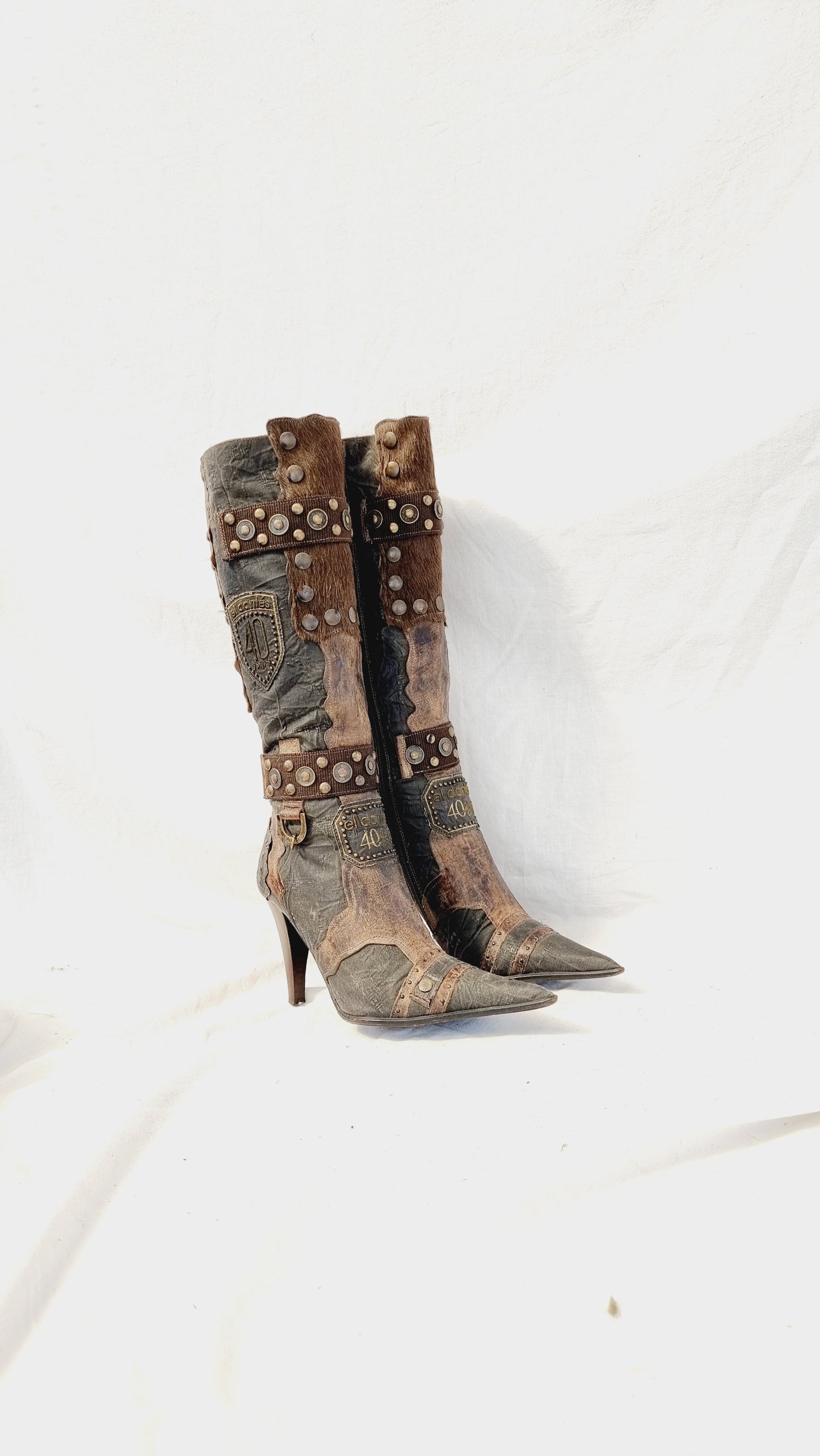 EU 37 / UK 4 El Dantes Boots