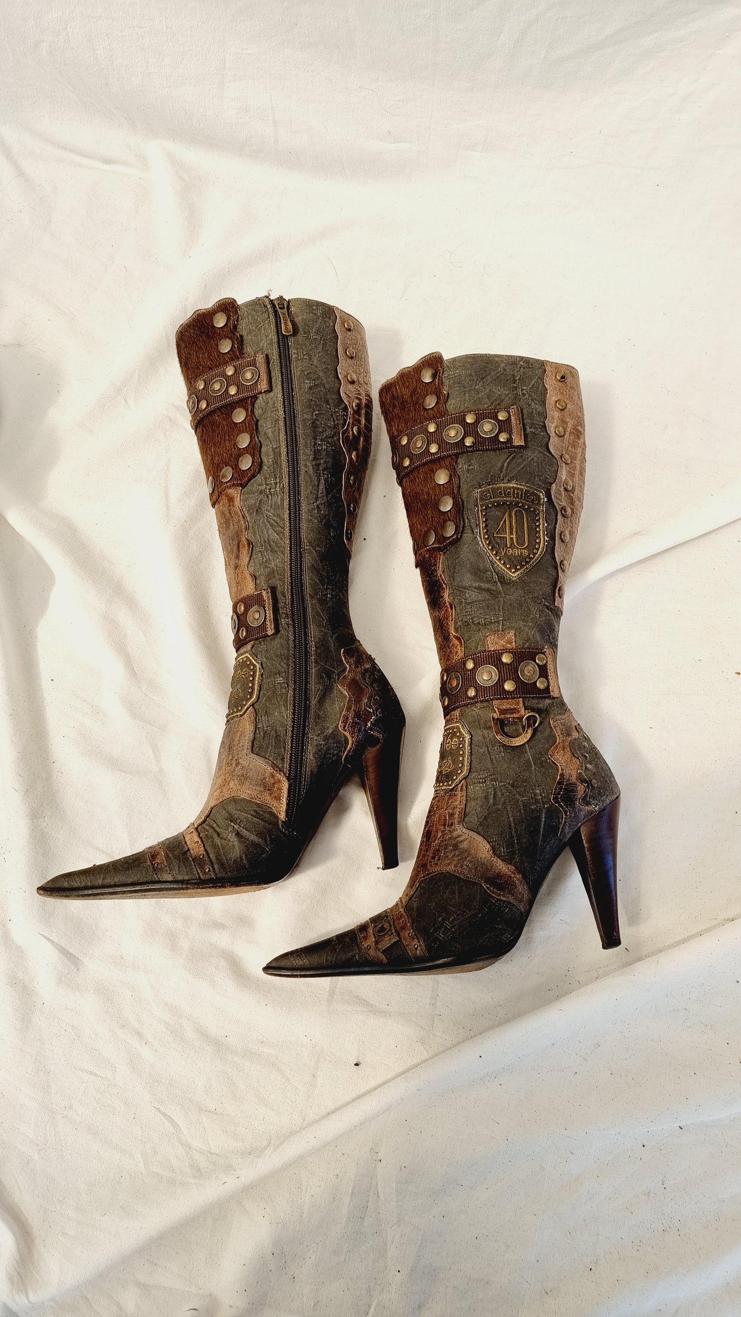 EU 37 / UK 4 El Dantes Boots