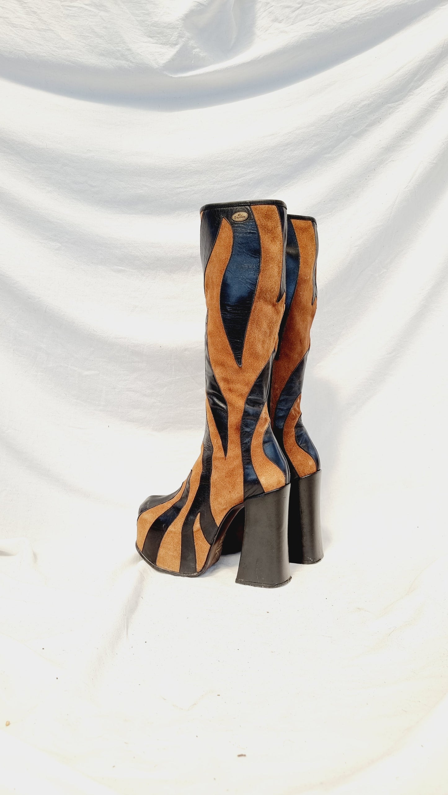 EU 39 / UK 6 El Dantes Boots