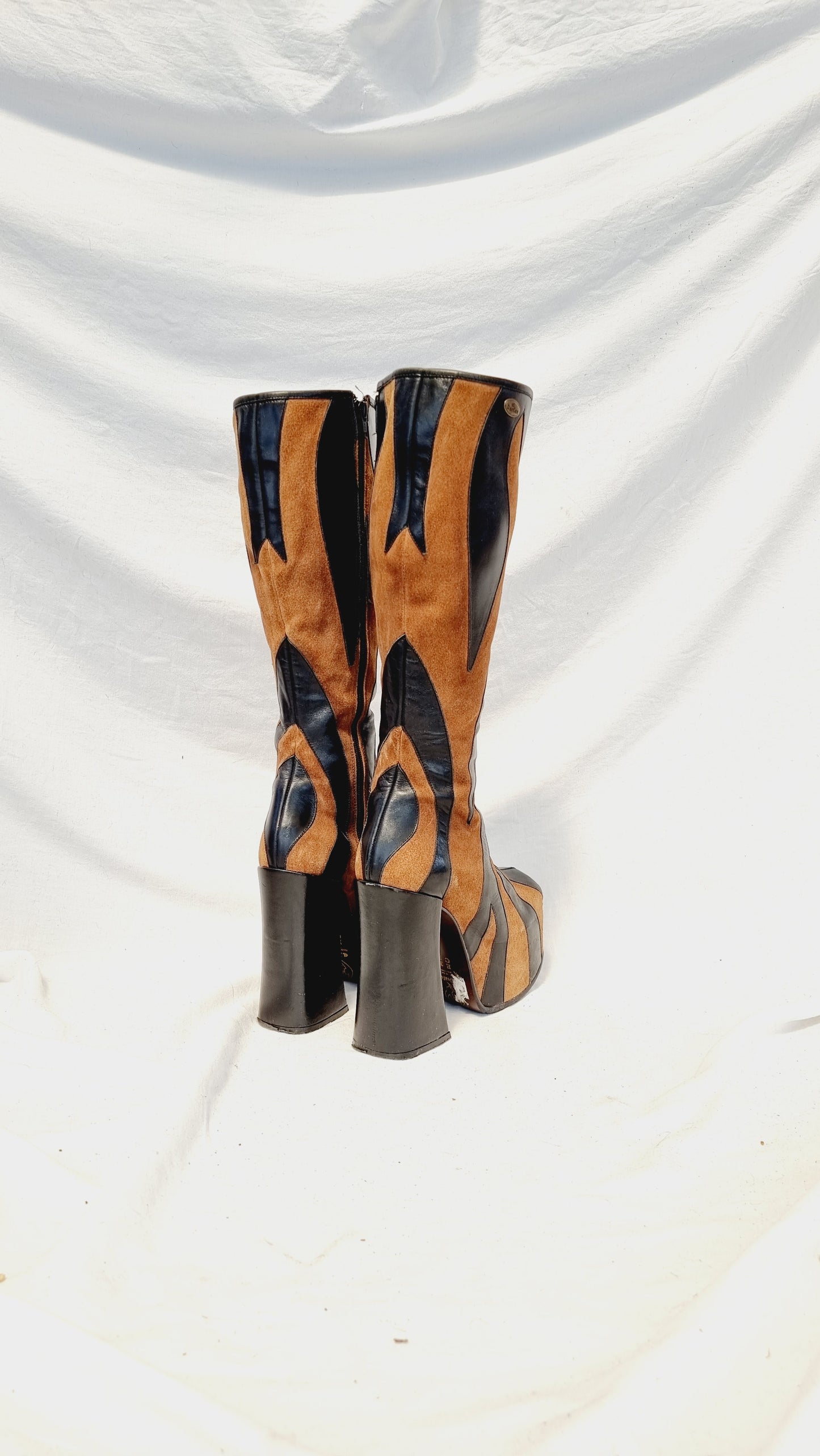EU 39 / UK 6 El Dantes Boots