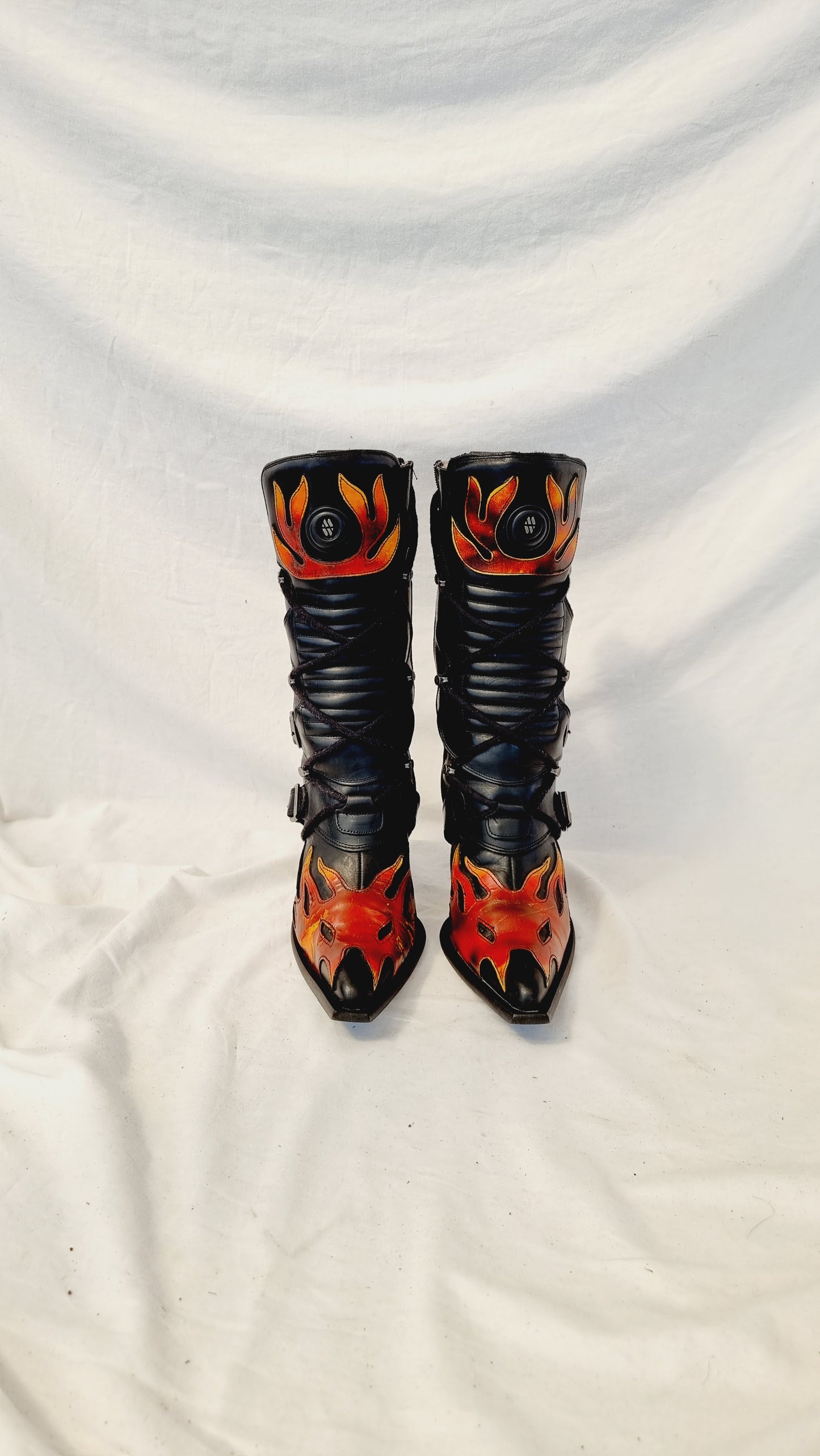 EU 40 / UK 7 New Rock Boots