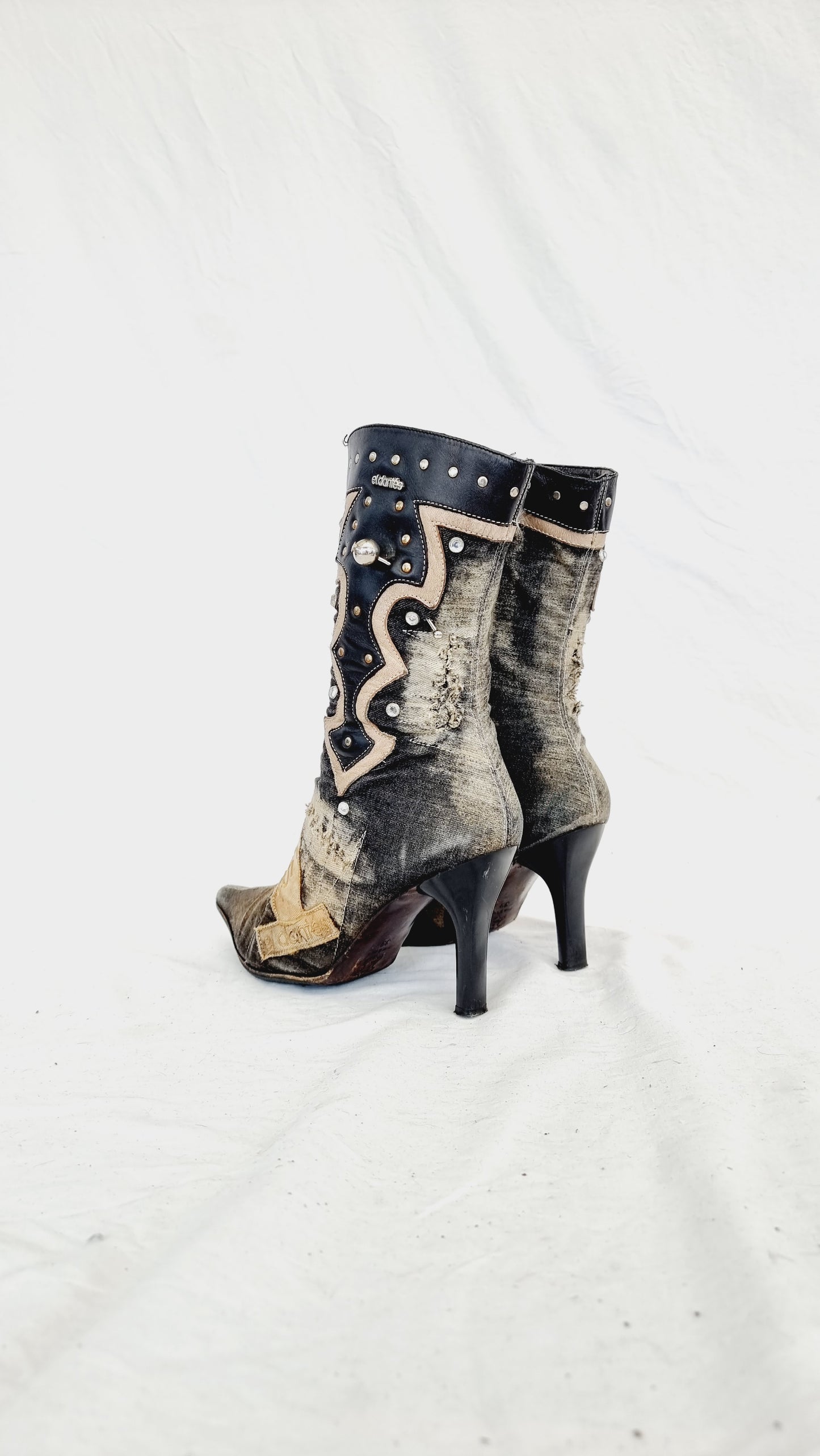EU 39 / UK 6 El Dantes Boots