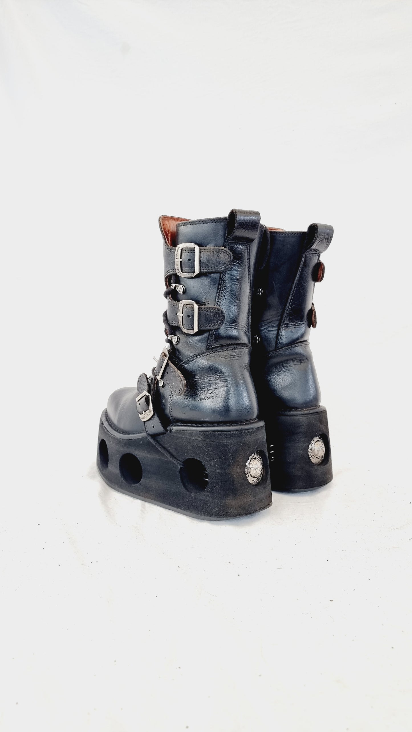 EU 39 / UK 6 New Rock Boots