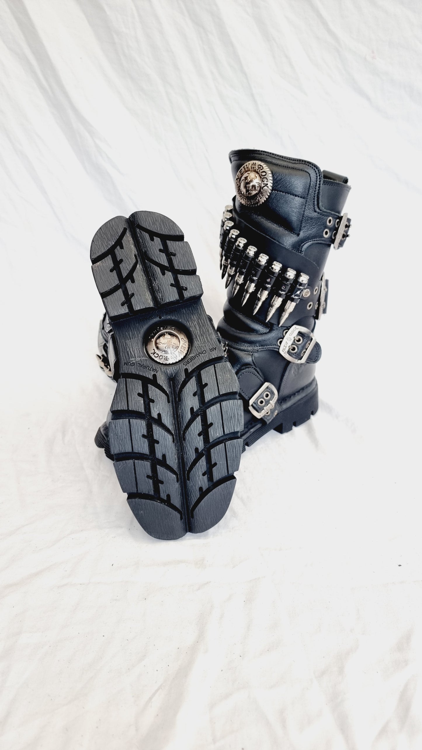 EU 38 / UK 5 New Rock Boots
