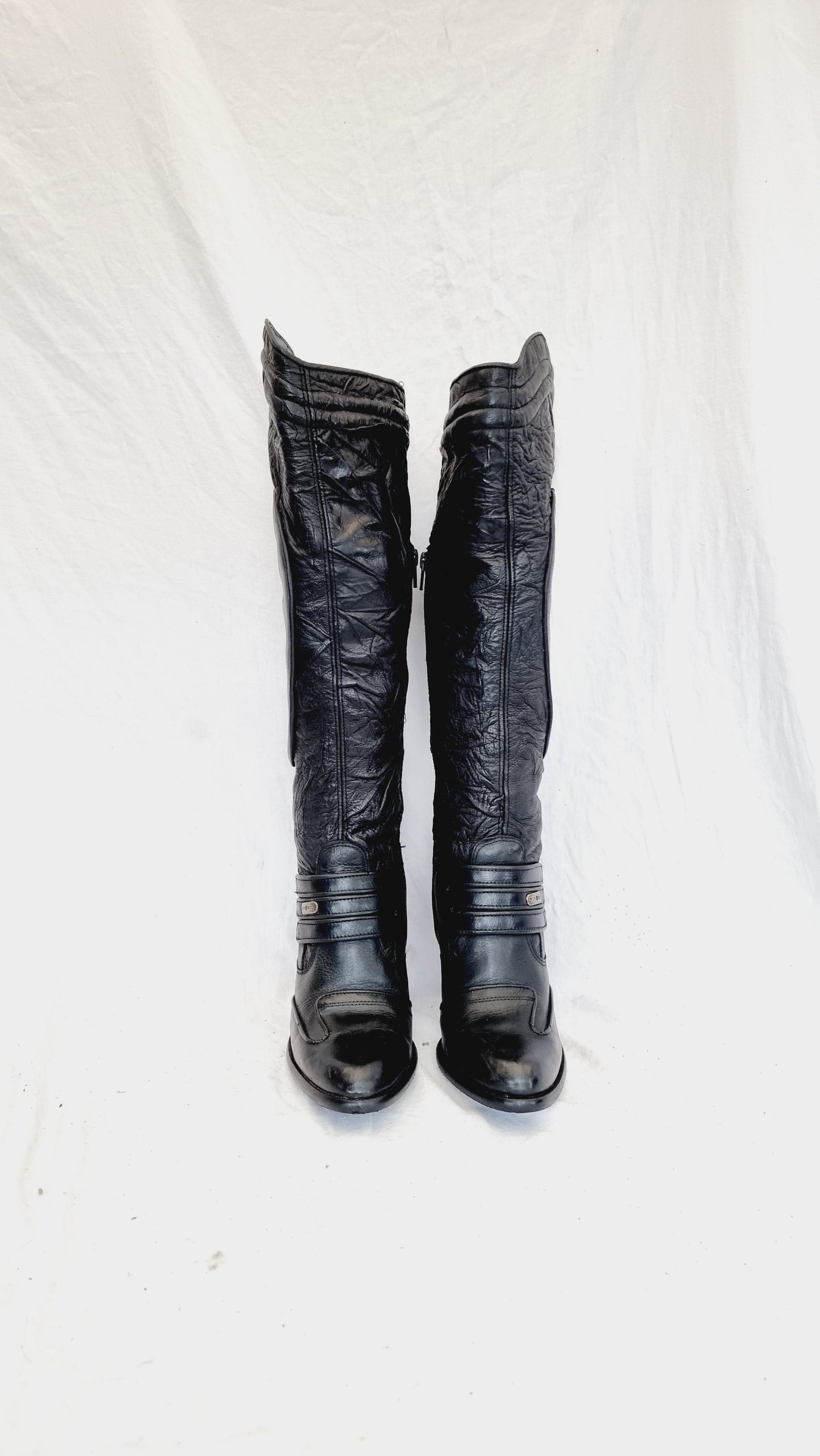 EU 38 / UK 5 New Rock Boots