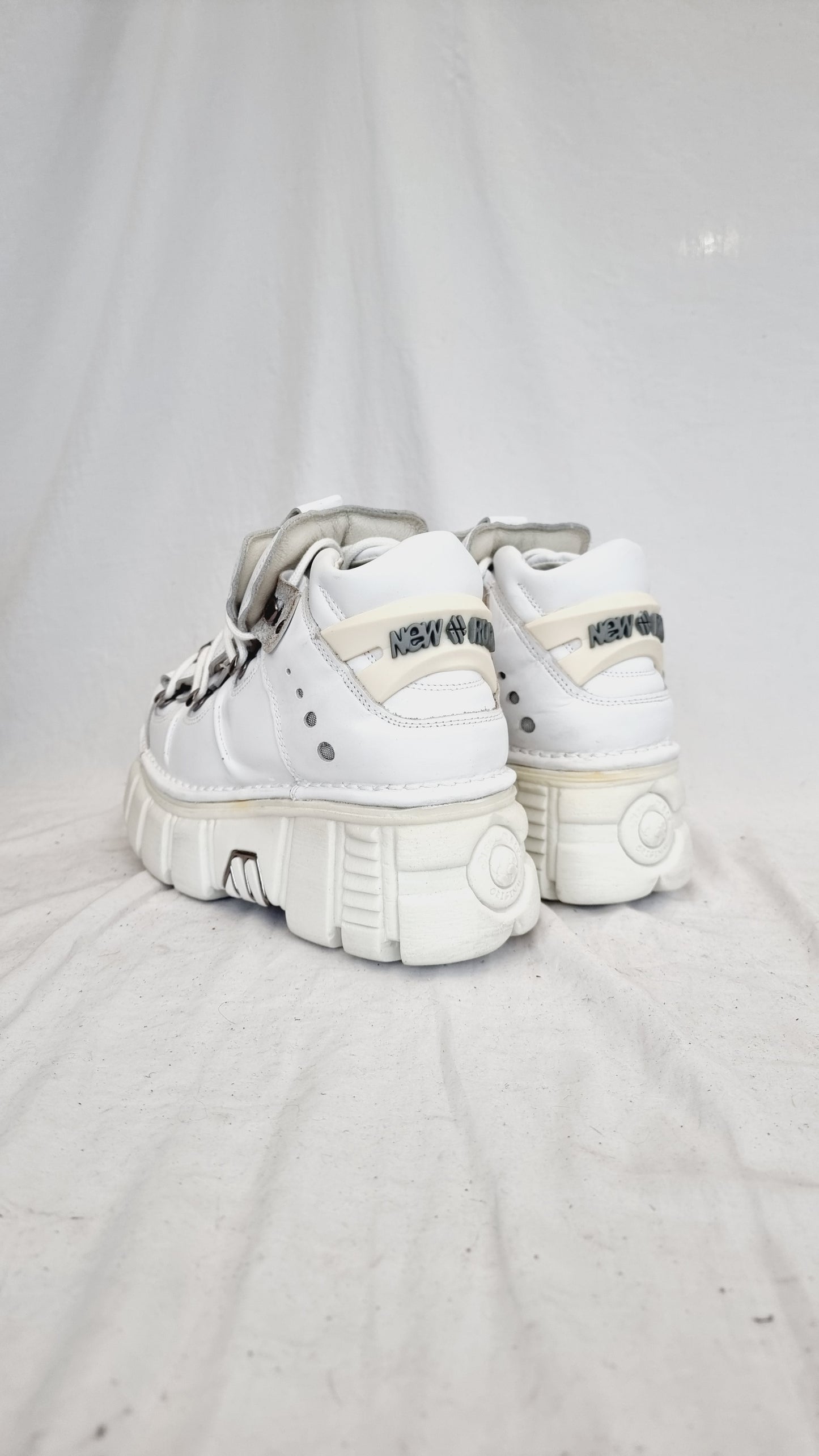 EU 40 / UK 7 New Rock Boots