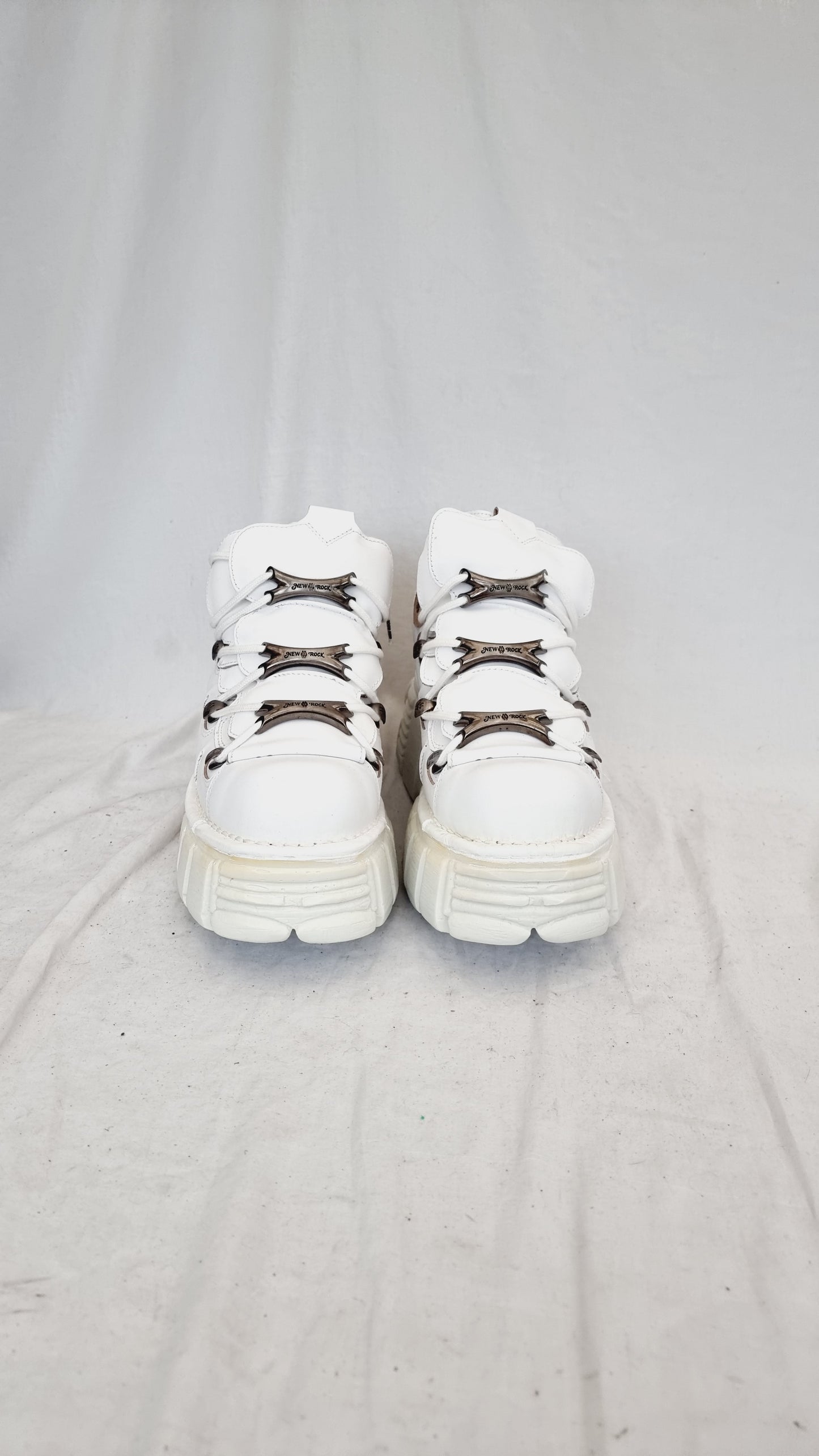 EU 40 / UK 7 New Rock Boots