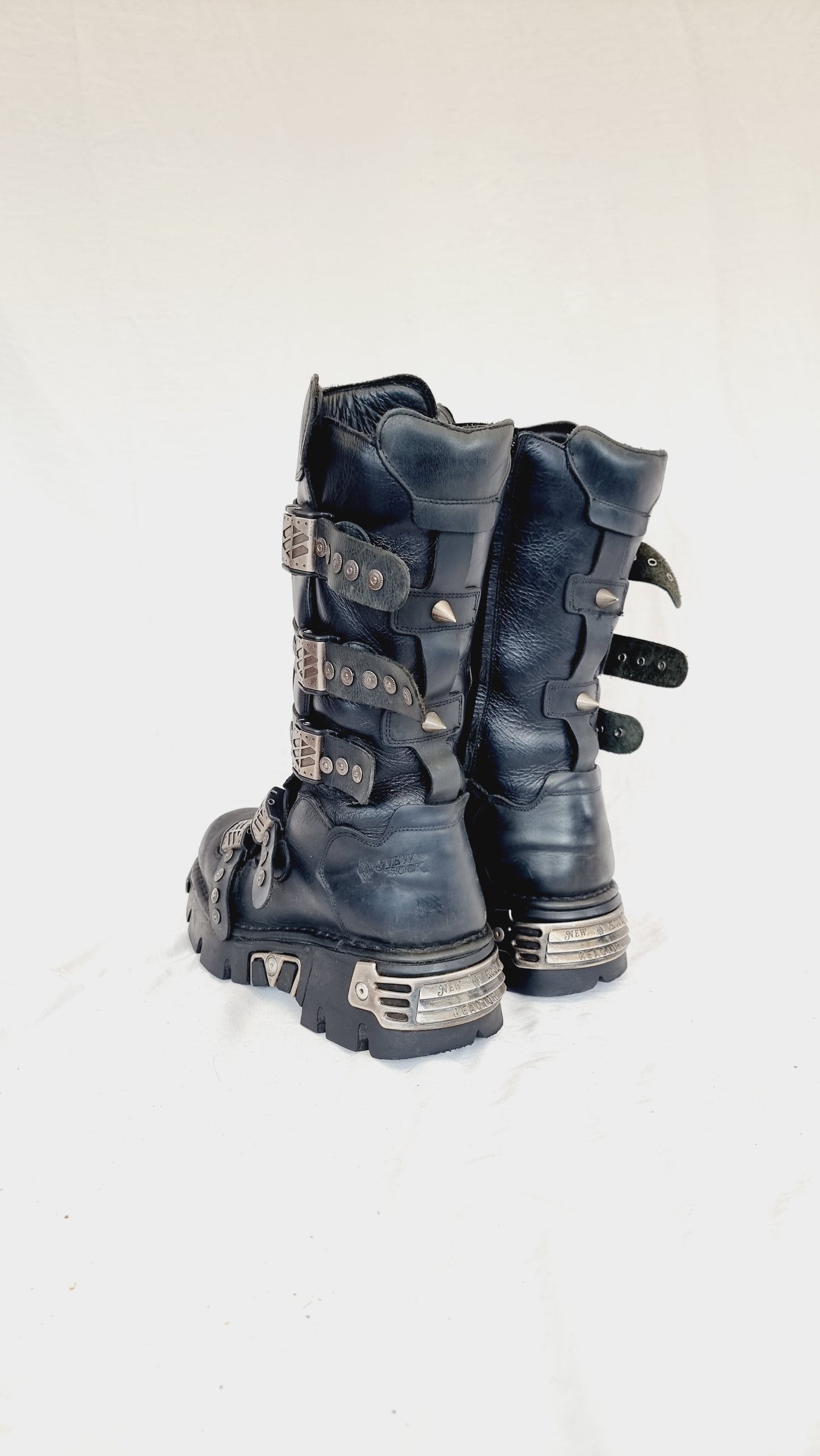 EU 45 / UK 10.5 New Rock Boots