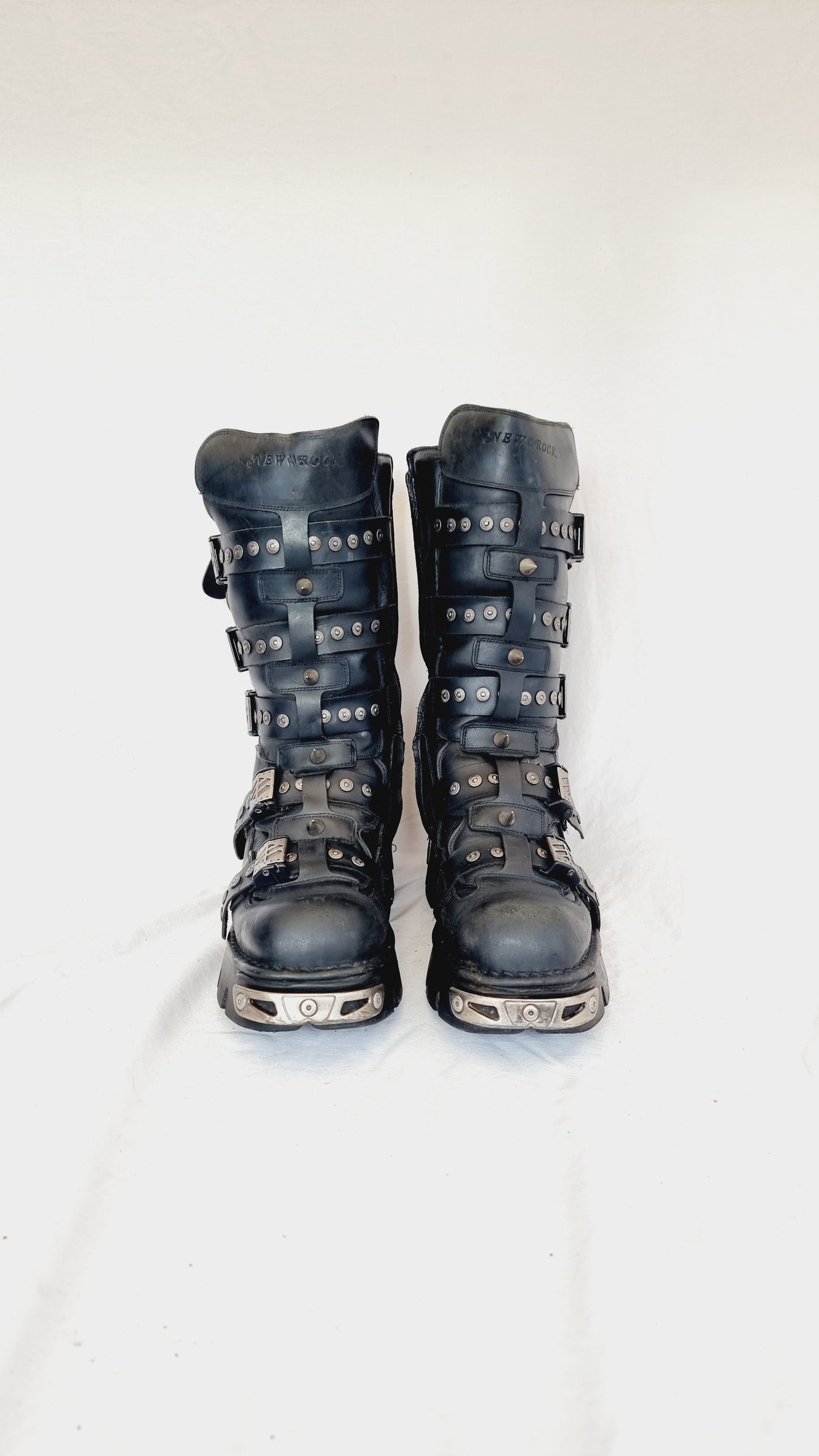 EU 45 / UK 10.5 New Rock Boots