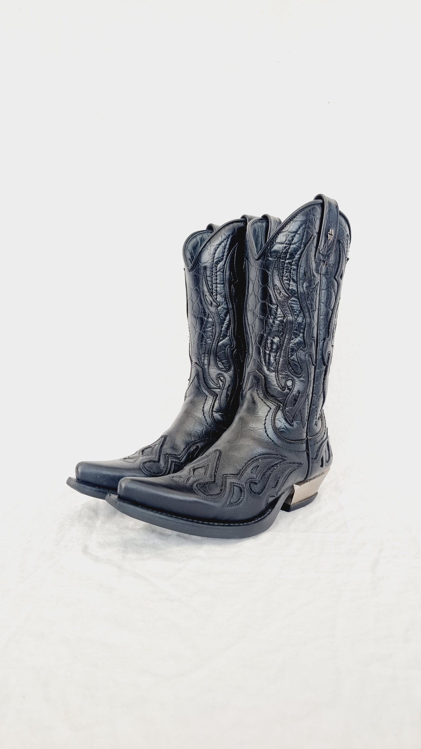 EU 38 / UK 5 New Rock Boots