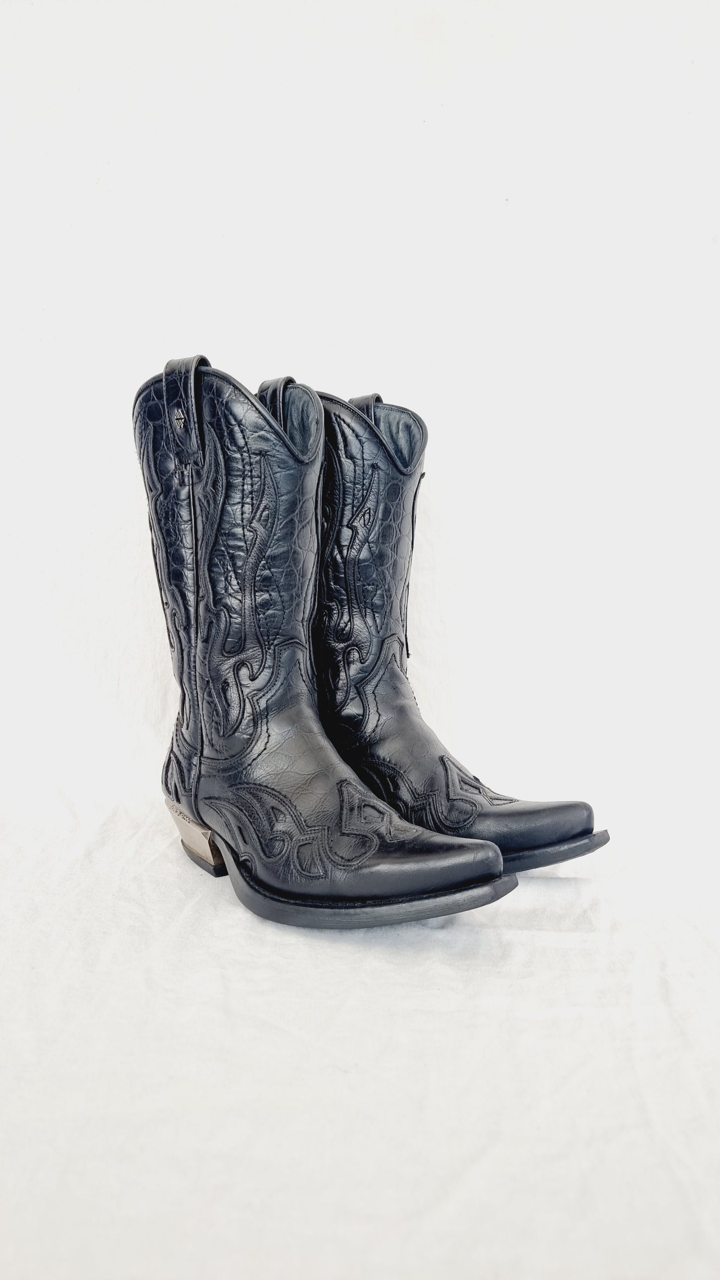 EU 38 / UK 5 New Rock Boots