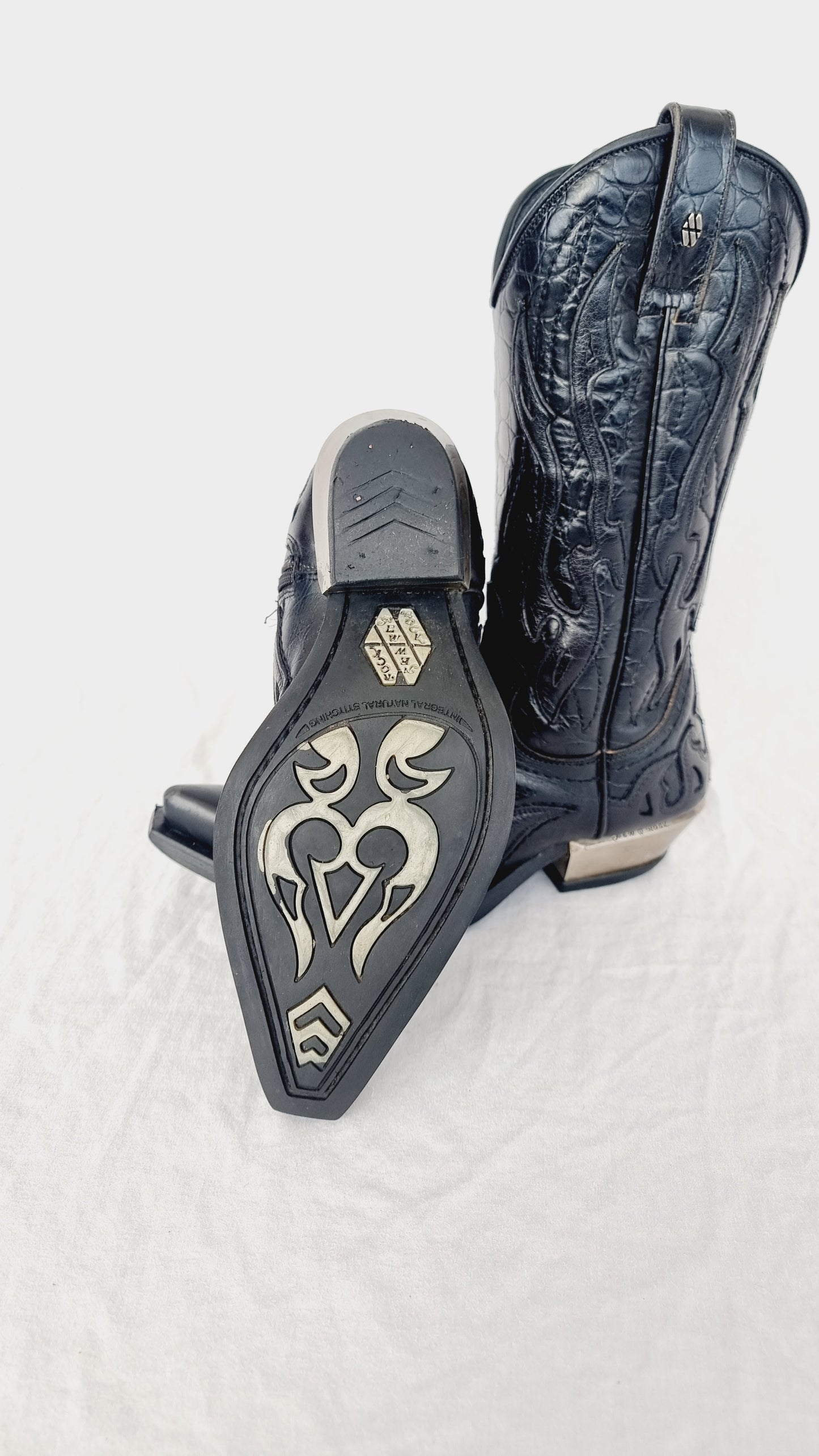 EU 38 / UK 5 New Rock Boots