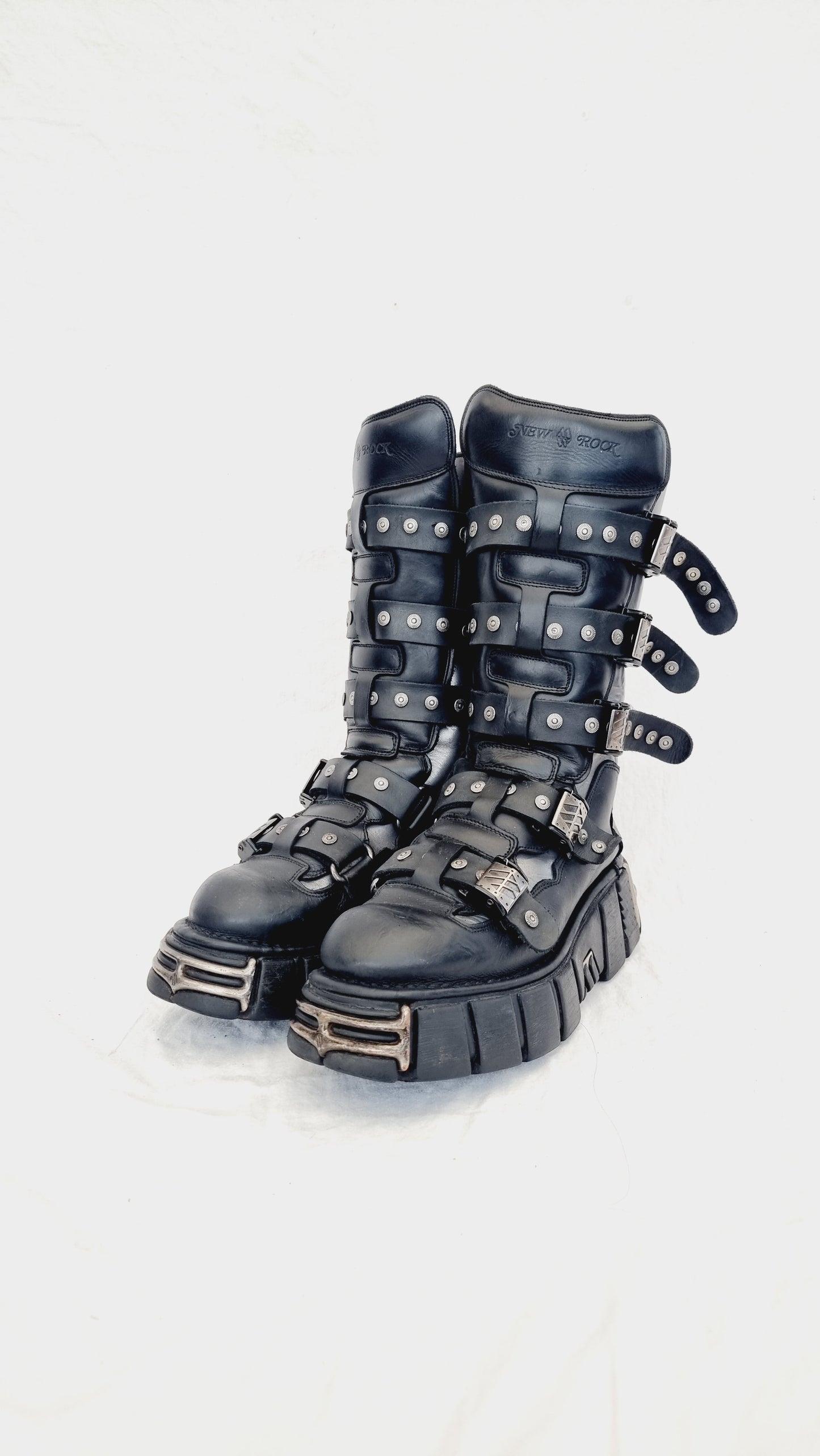 EU 40 / UK 7 New Rock Boots