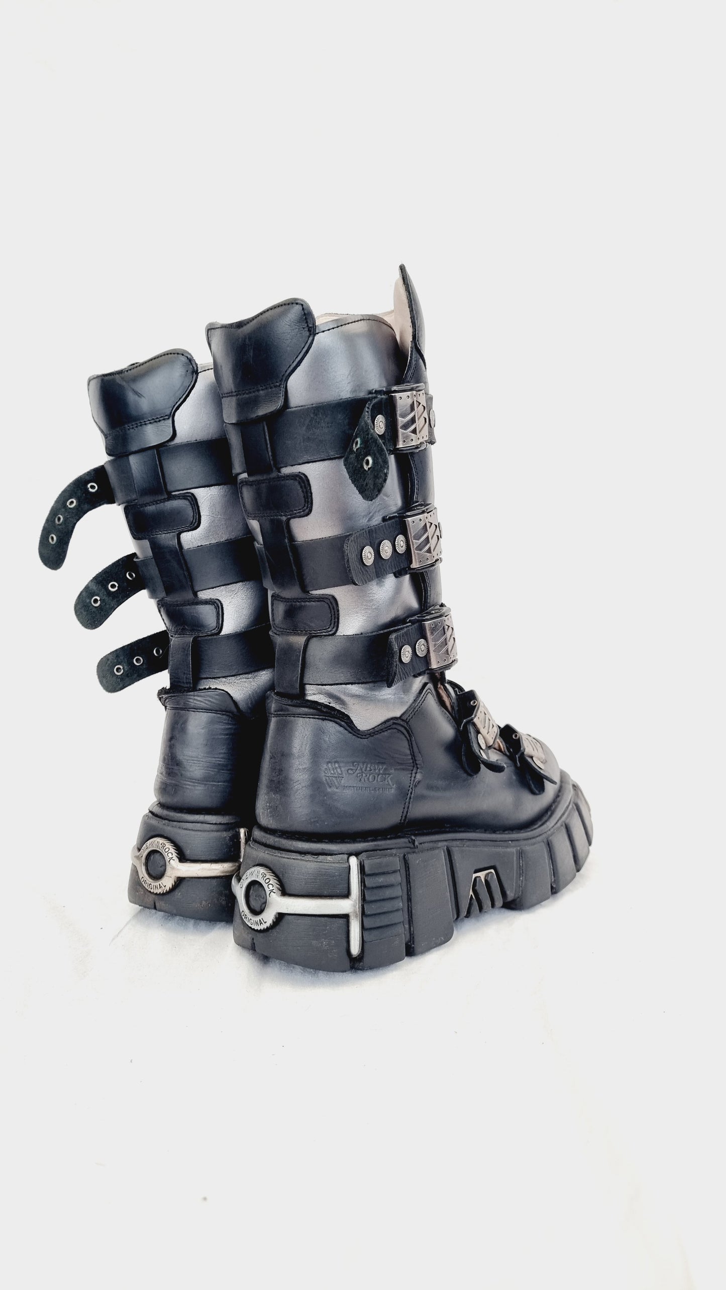 EU 40 / UK 7 New Rock Boots