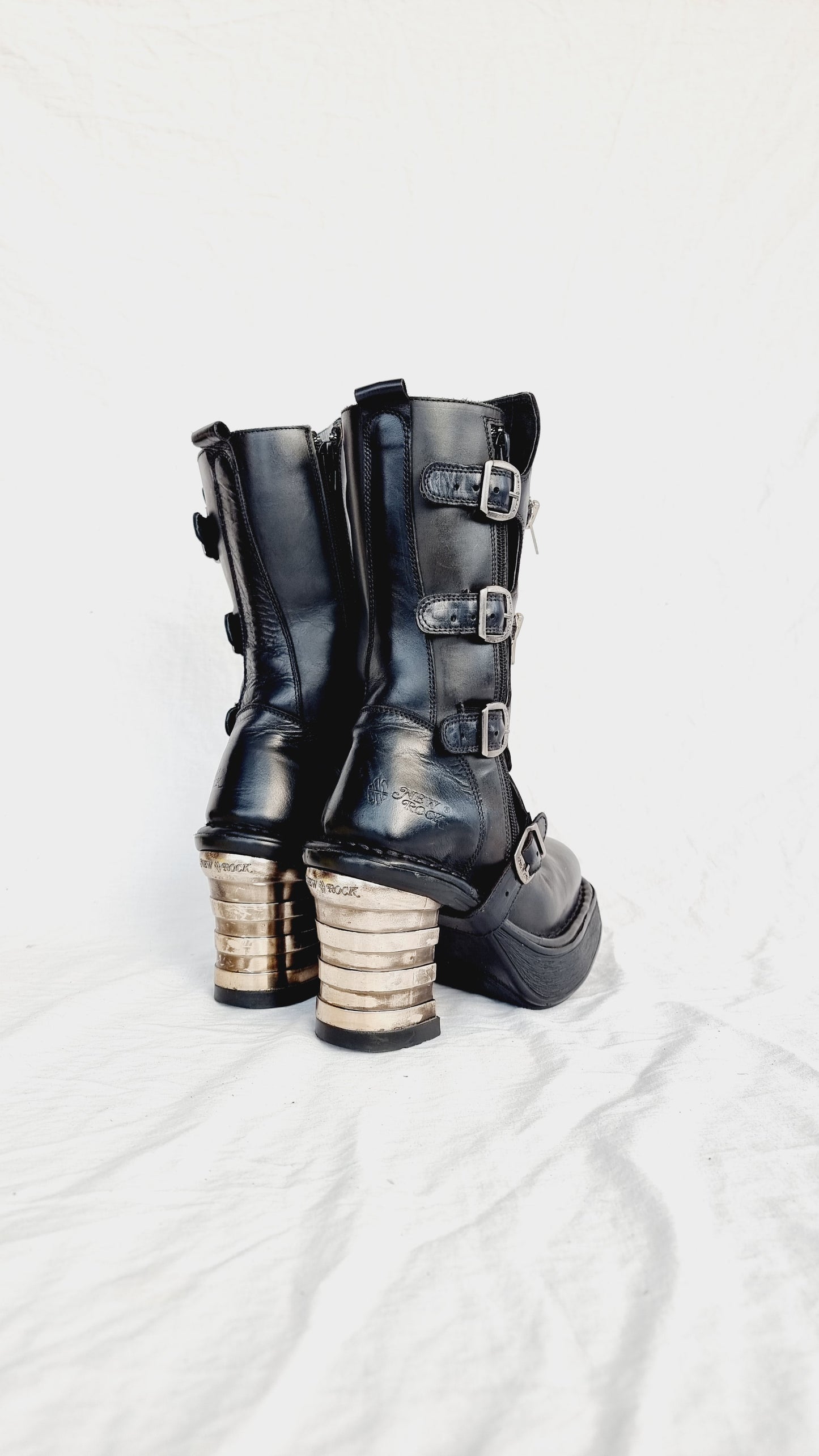 EU 36 / UK 3 New Rock Boots