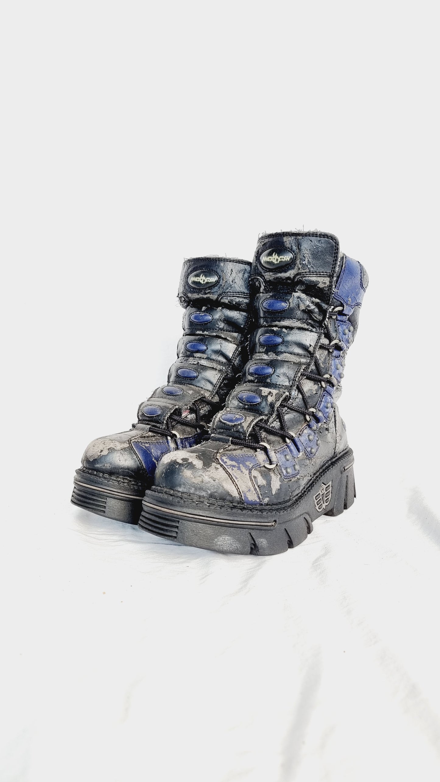 EU 42 / UK 8 Madfish Boots