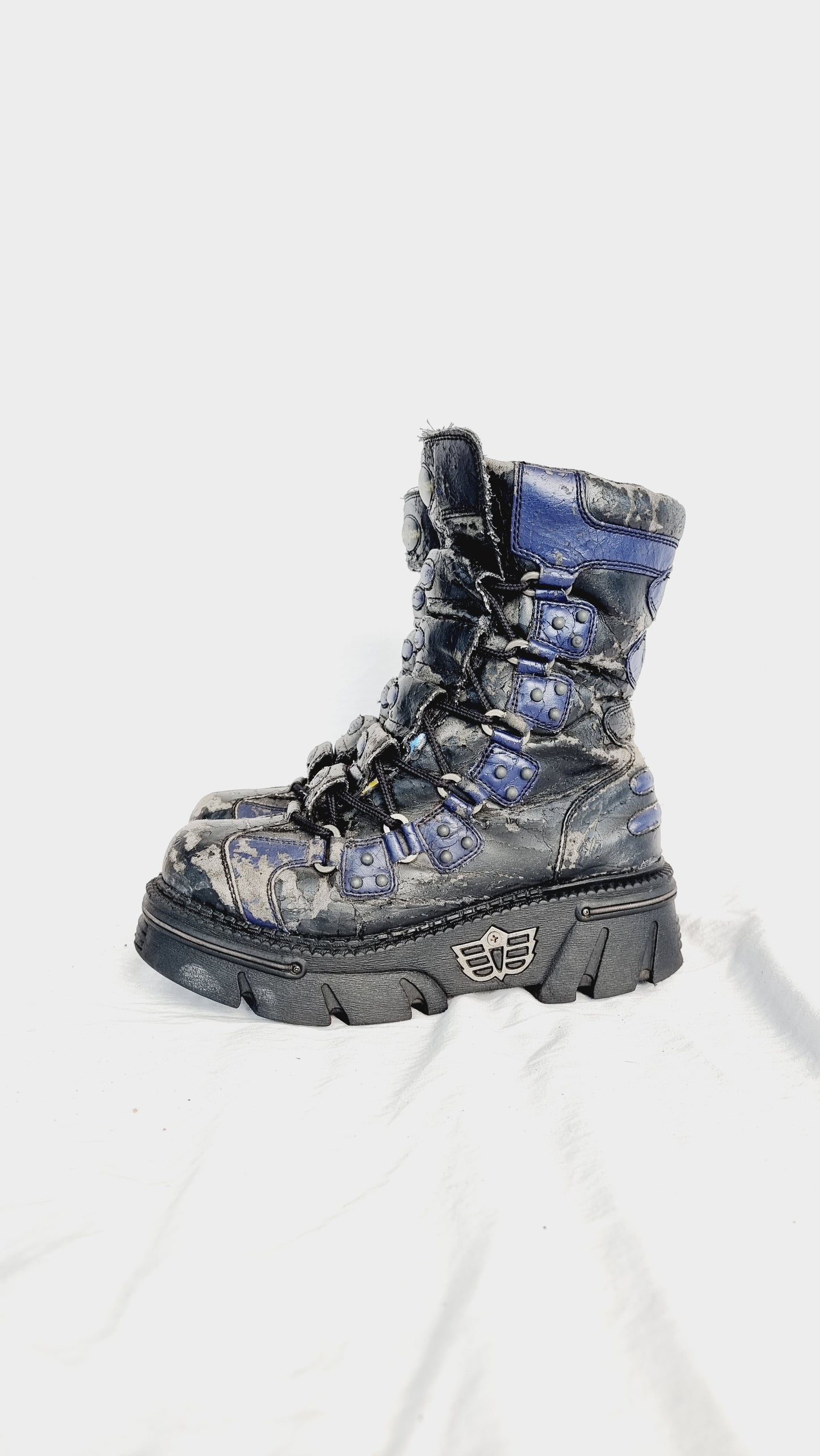 EU 42 / UK 8 Madfish Boots