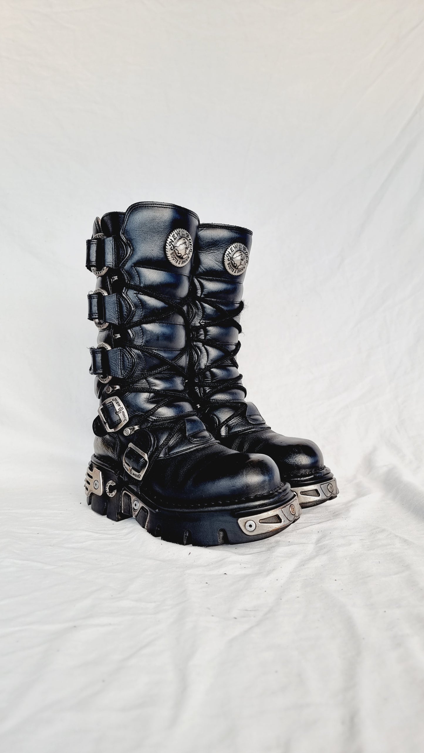 EU 38 / UK 5 New Rock Boots