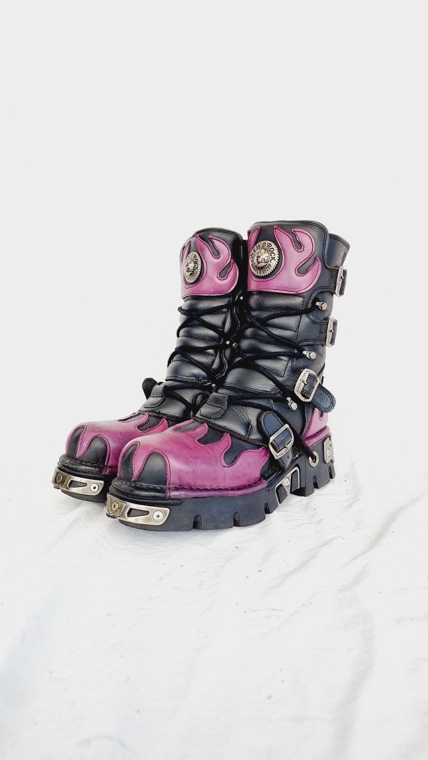 EU 45 / UK 10.5 New Rock Boots