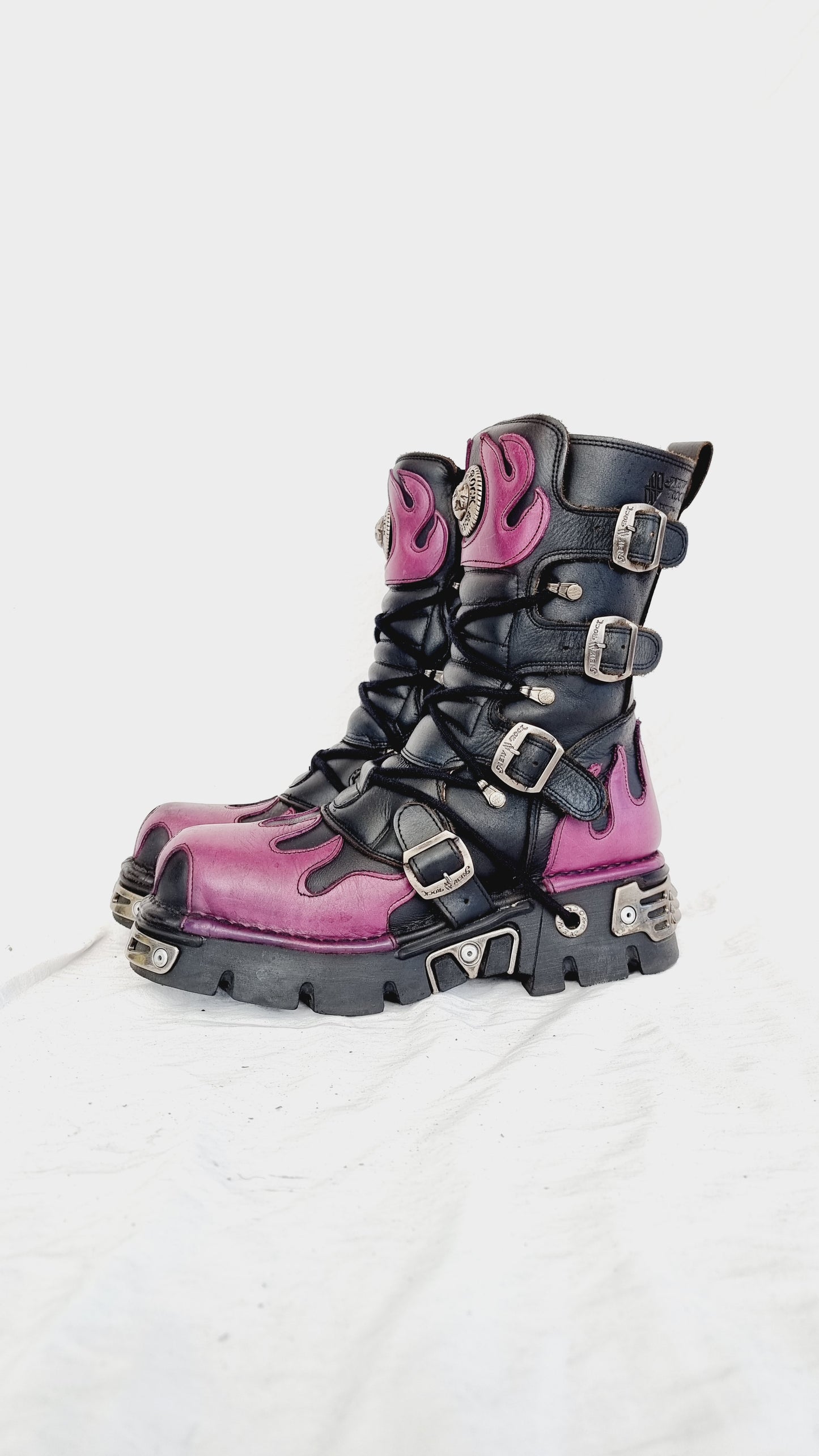 EU 45 / UK 10.5 New Rock Boots