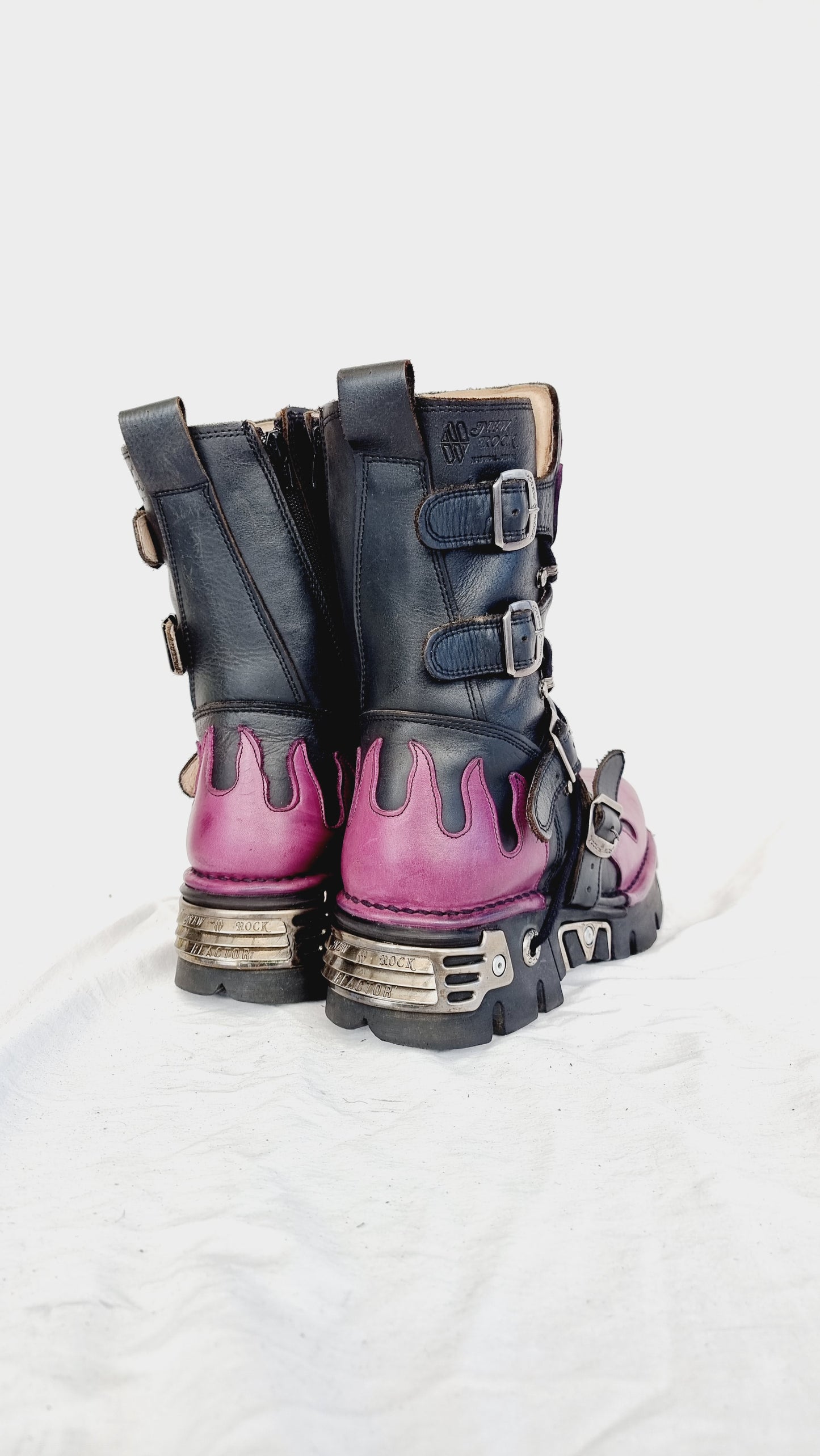 EU 45 / UK 10.5 New Rock Boots