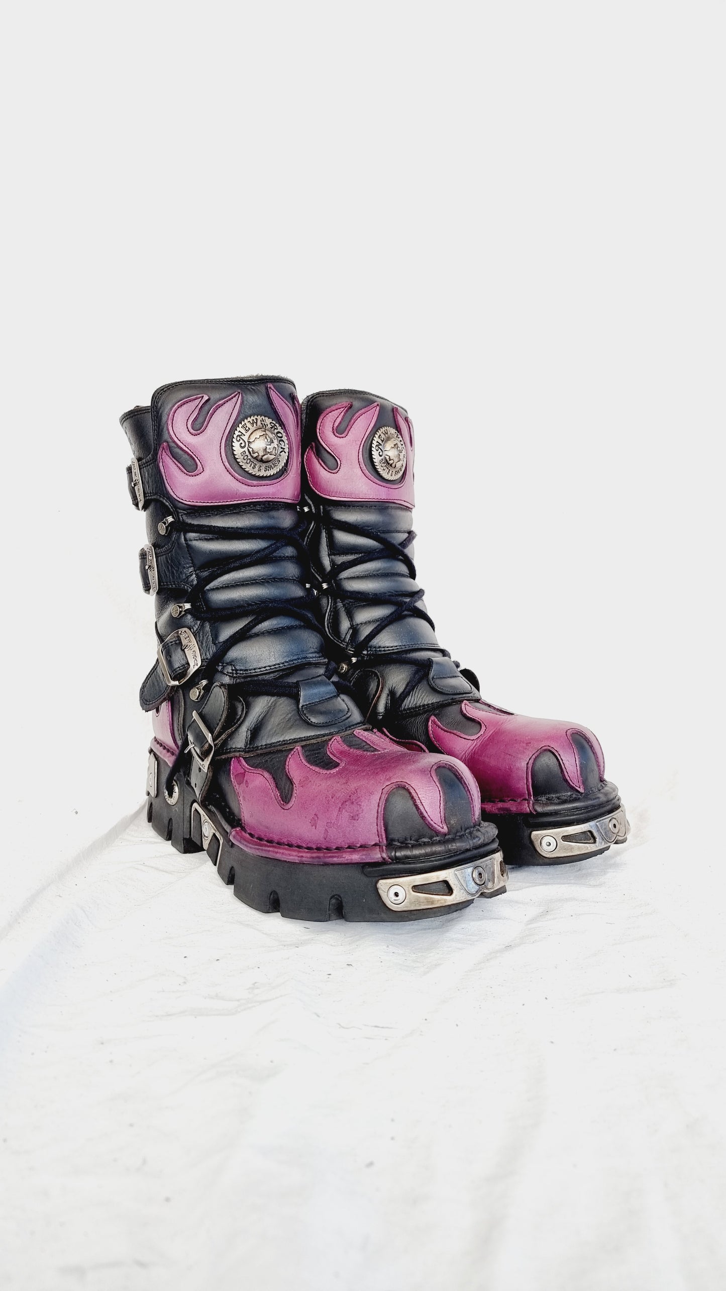 EU 45 / UK 10.5 New Rock Boots