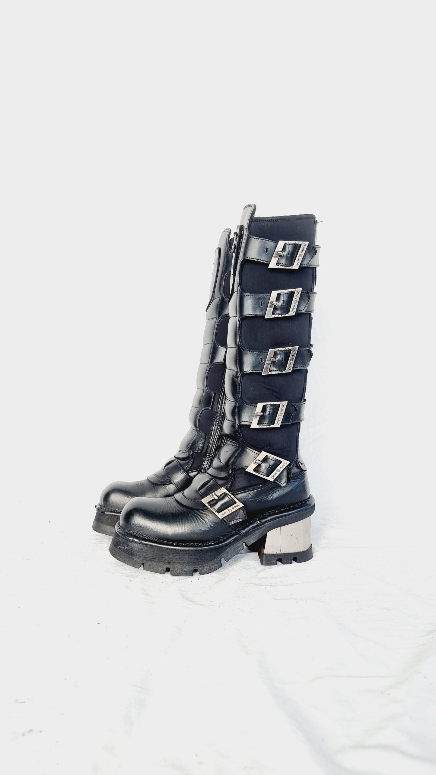 EU 41 / UK 7.5 New Rock Boots